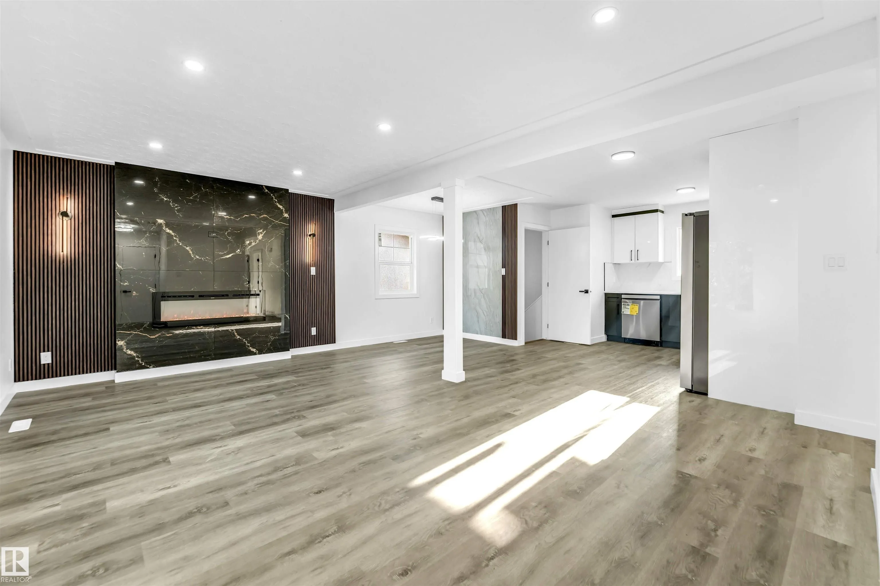 13604 139 Street