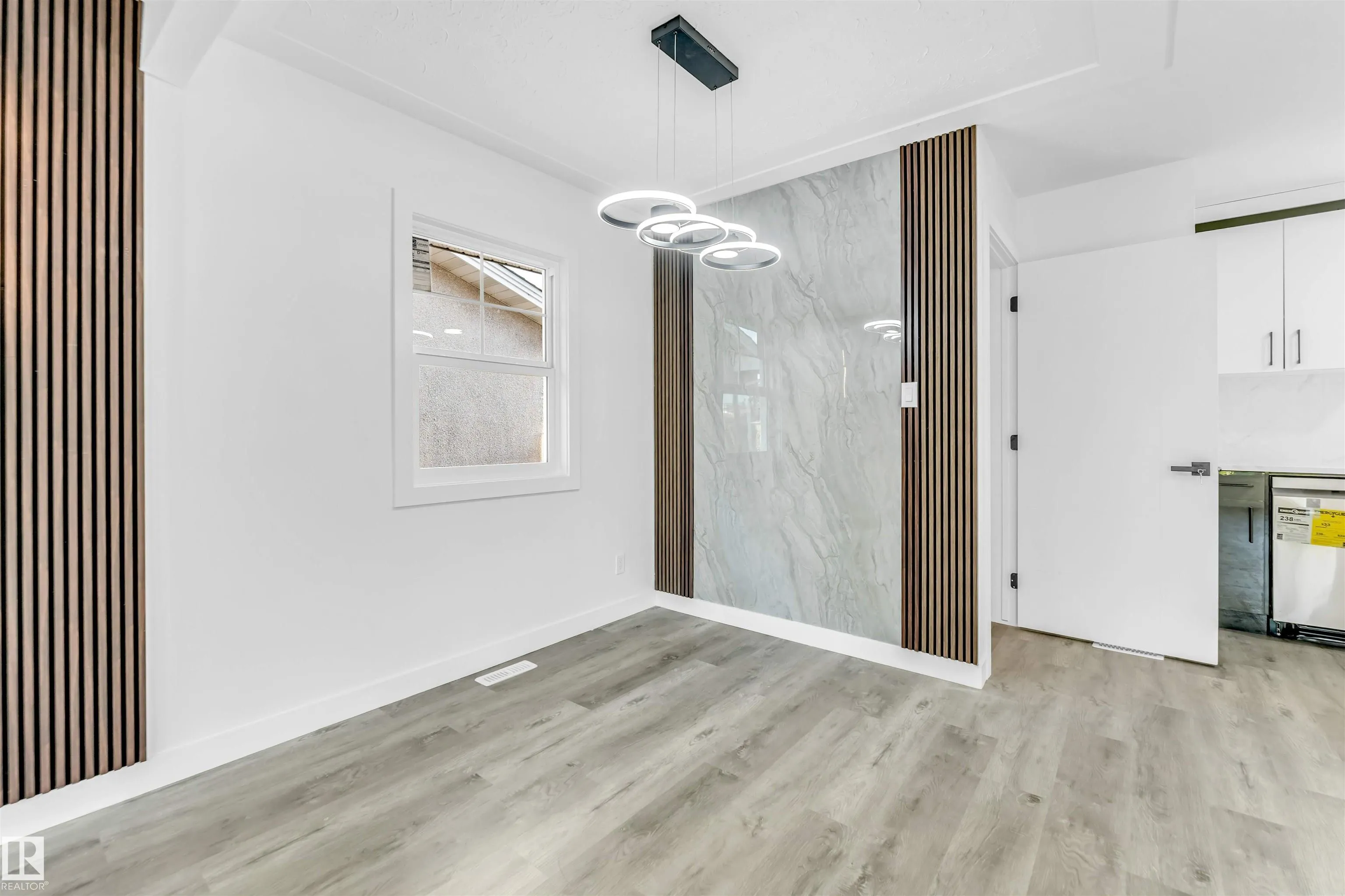 13604 139 Street