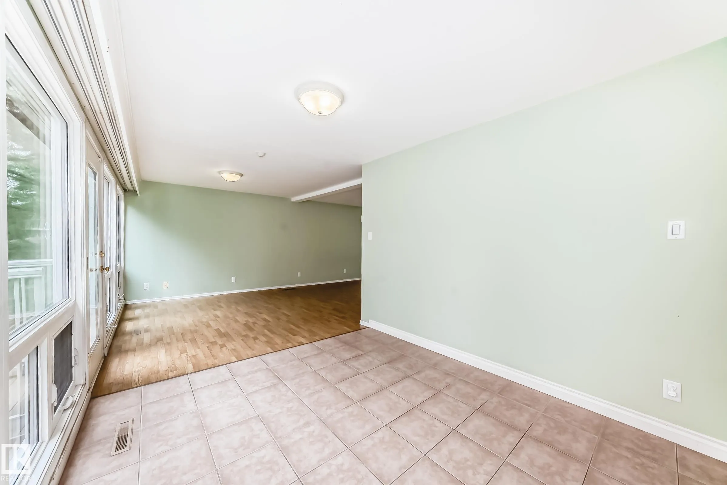 16 SCARBORO Place