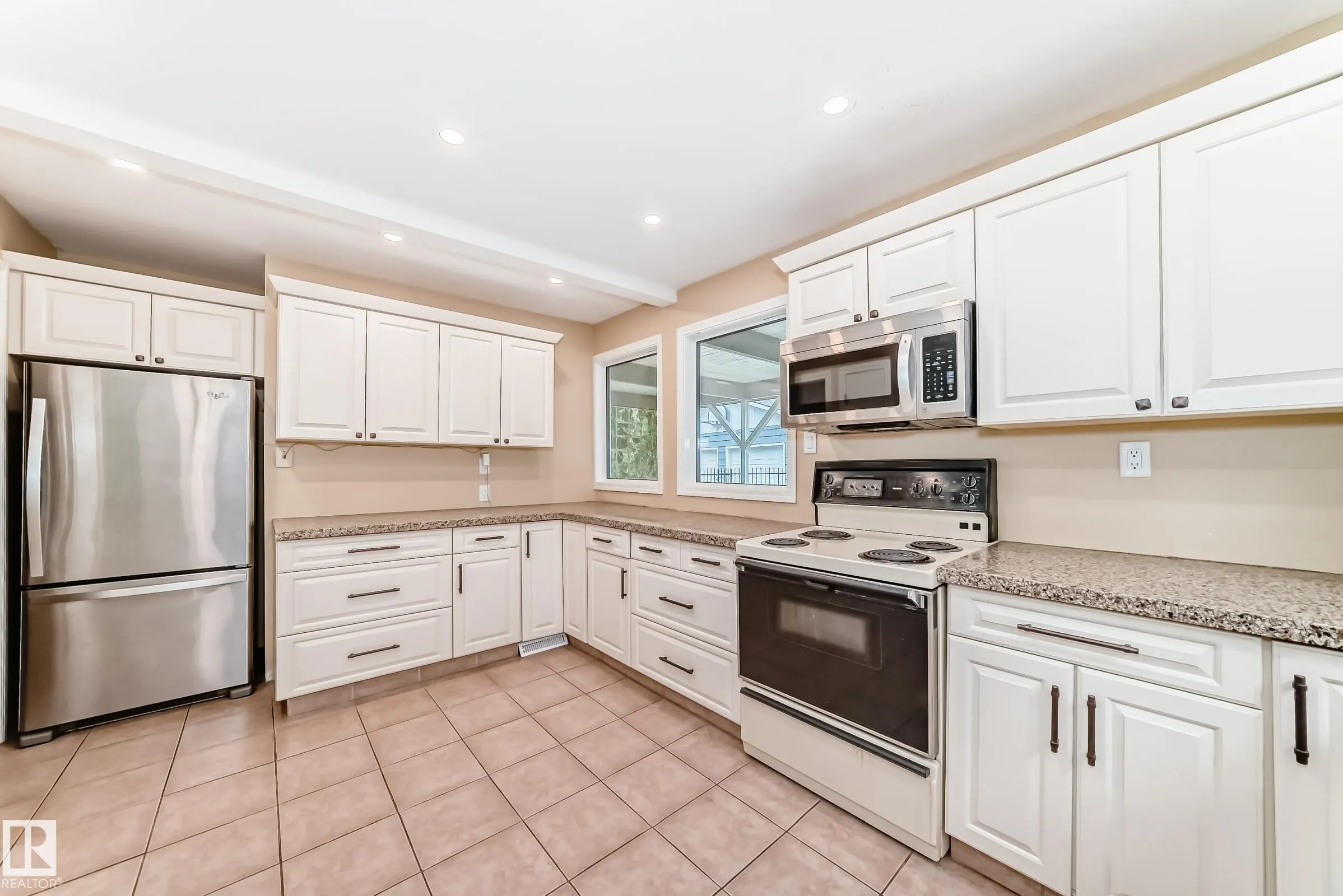 16 SCARBORO Place