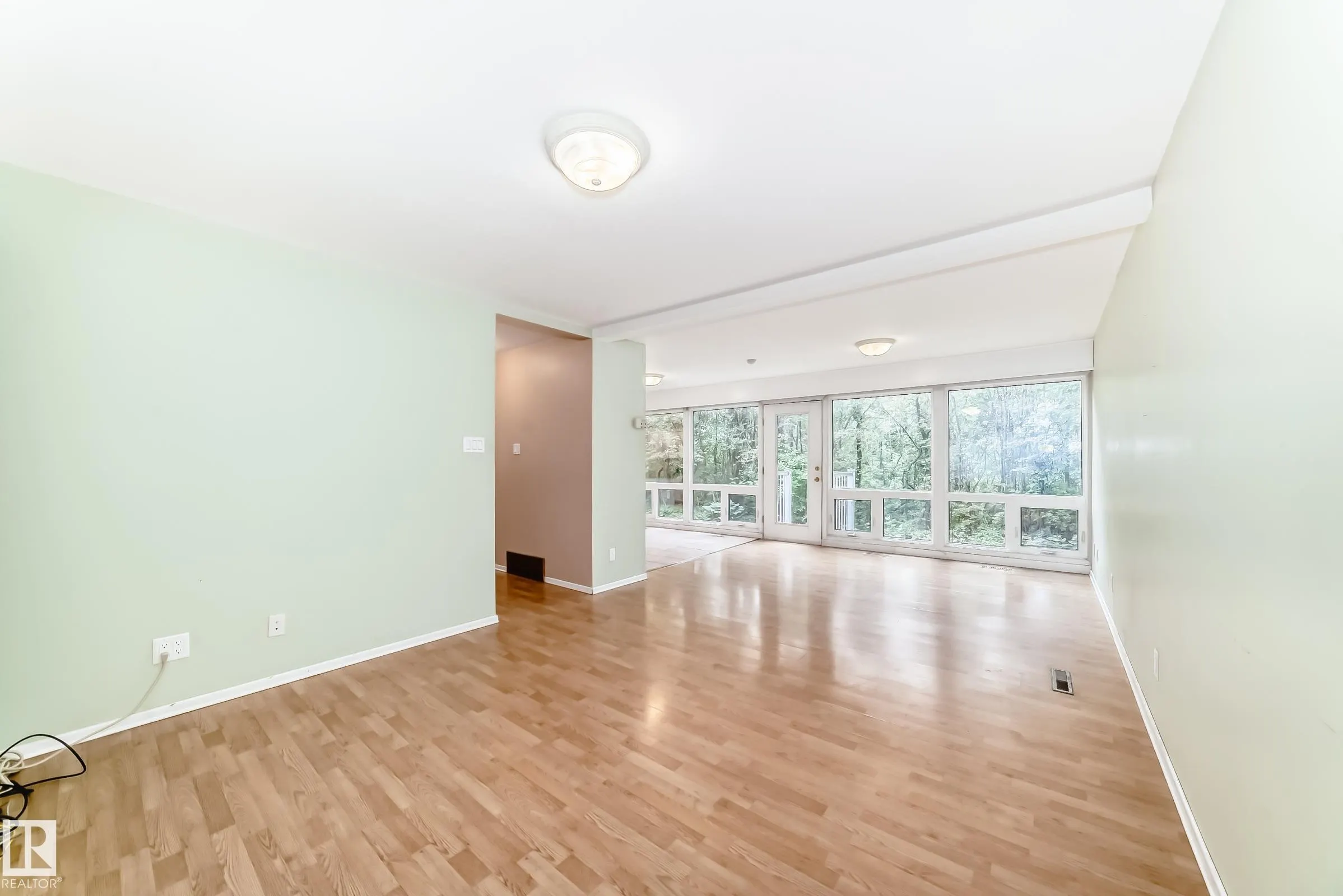16 SCARBORO Place