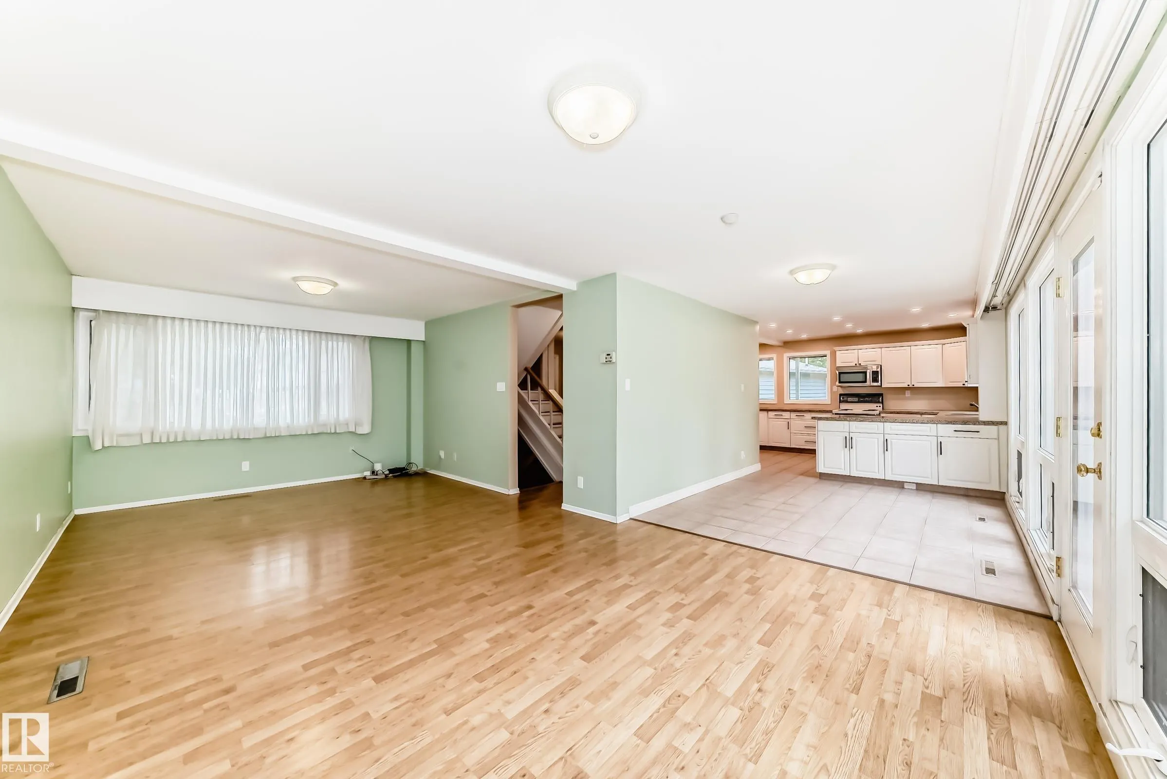 16 SCARBORO Place
