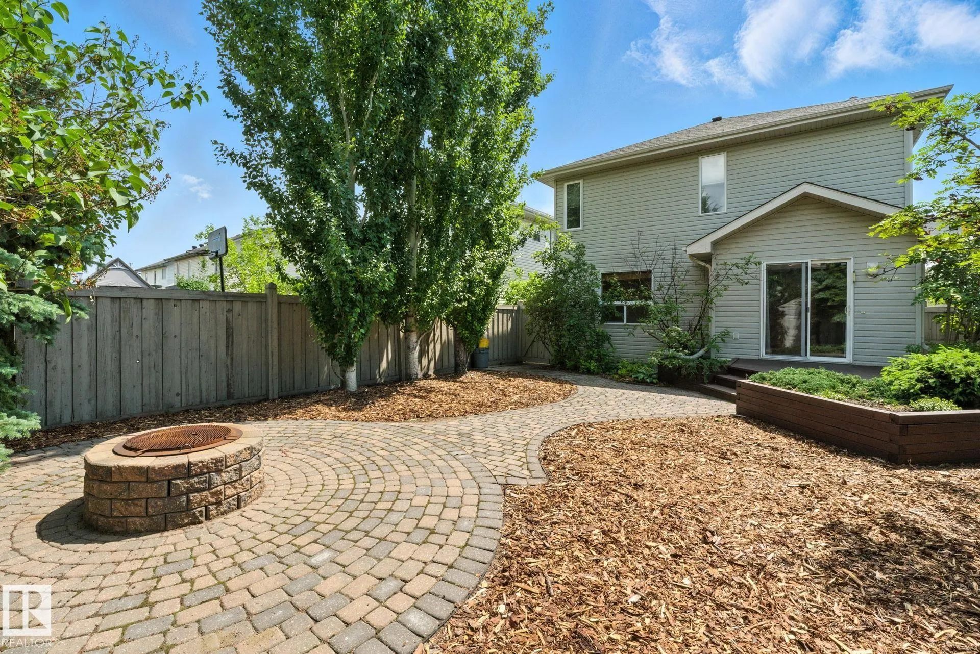 3583 MCLEAN Crescent