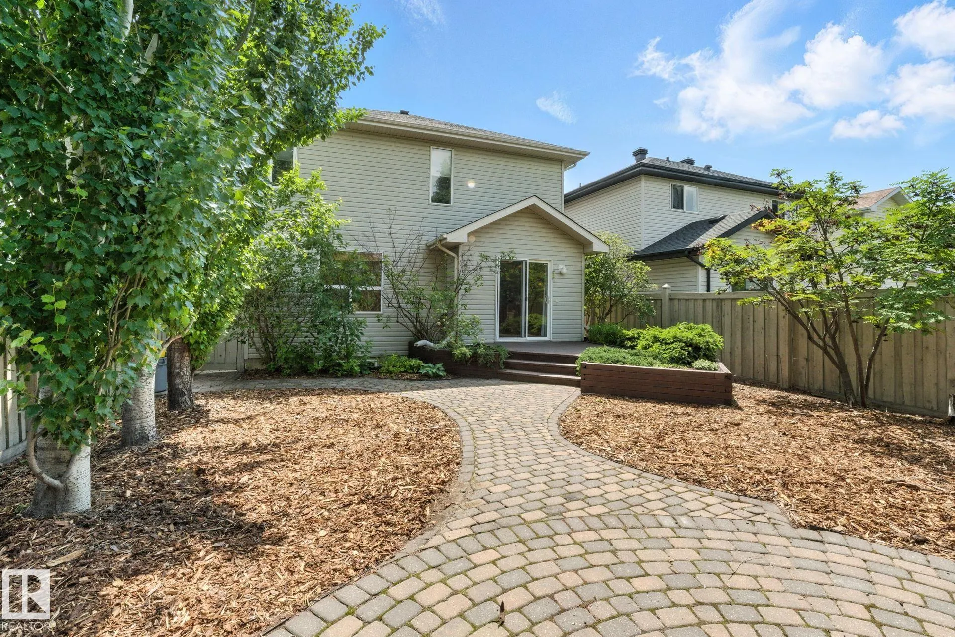 3583 MCLEAN Crescent