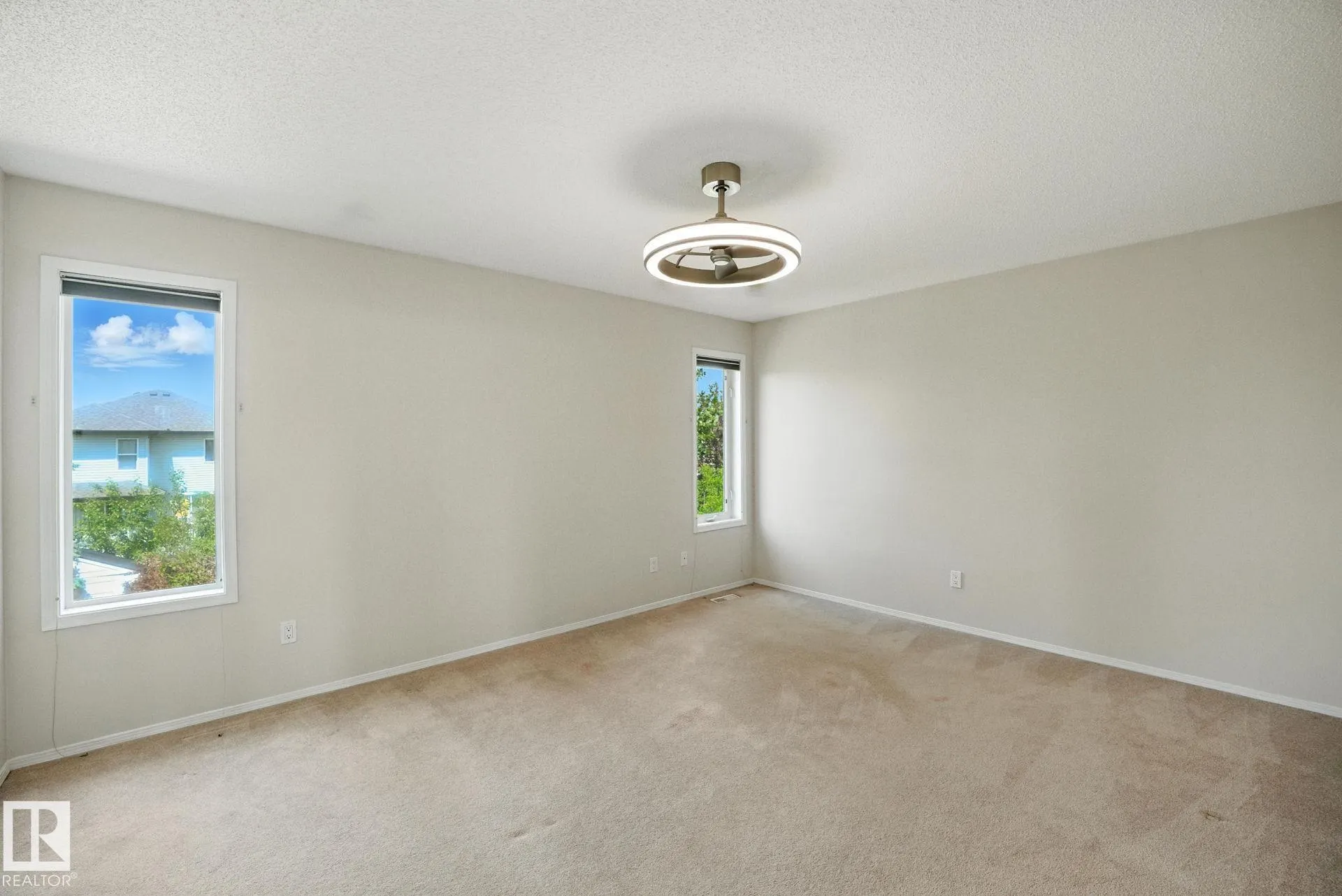 3583 MCLEAN Crescent