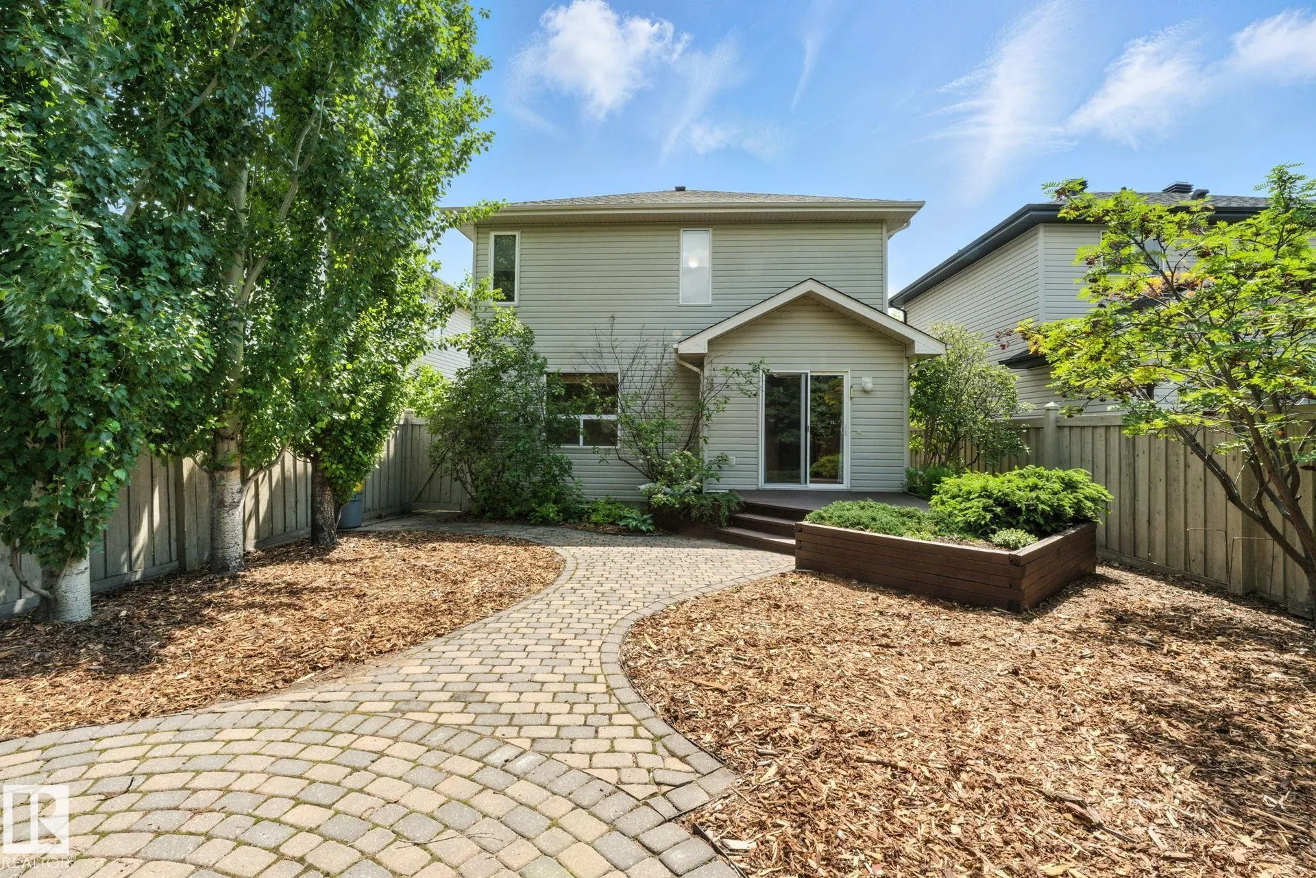 3583 MCLEAN Crescent