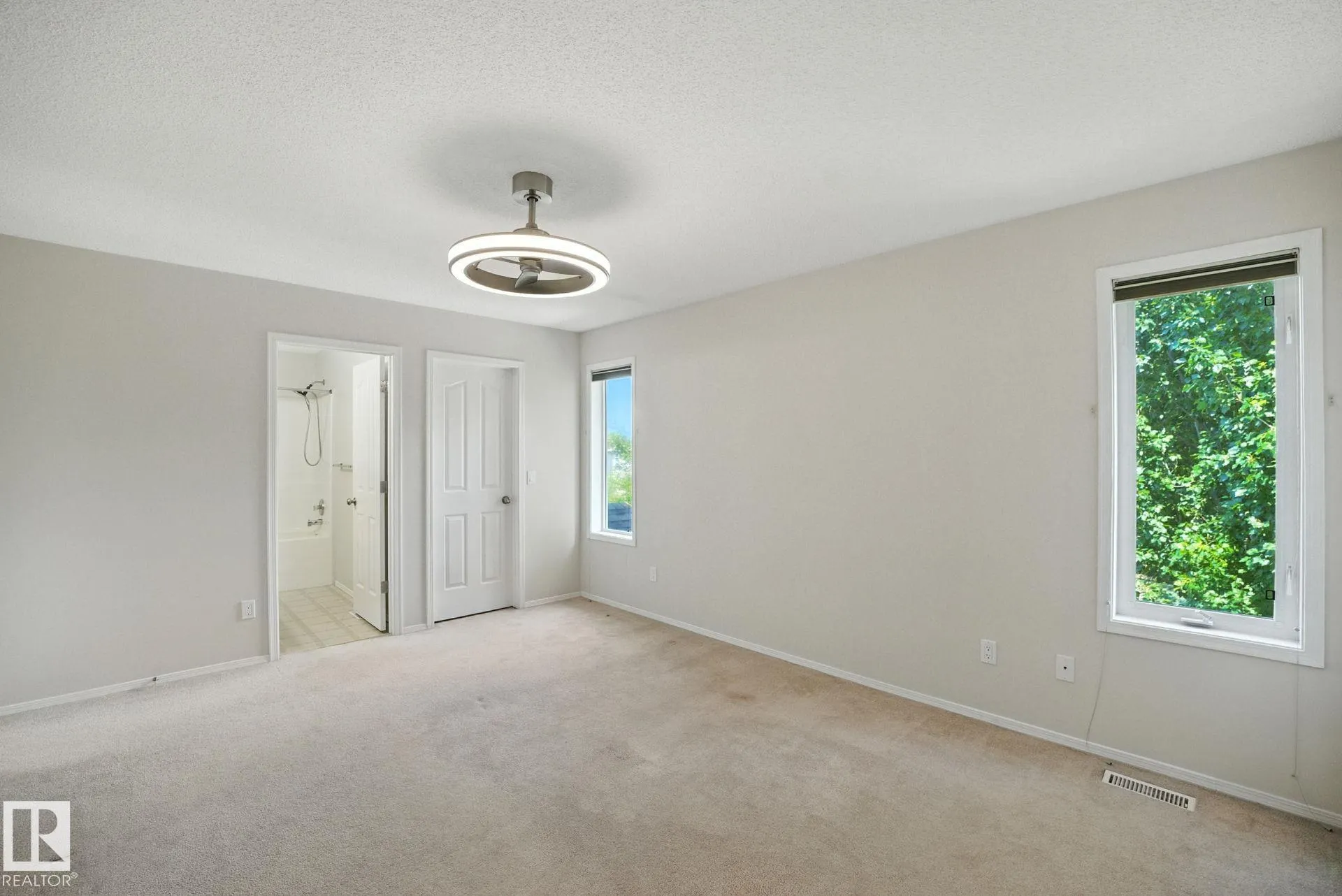 3583 MCLEAN Crescent
