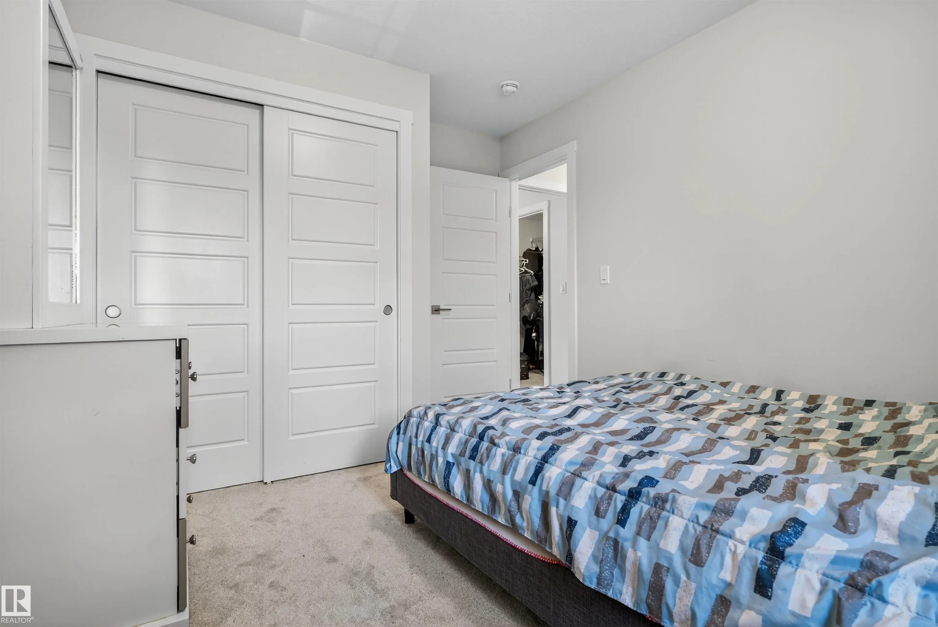 20806 19A Avenue