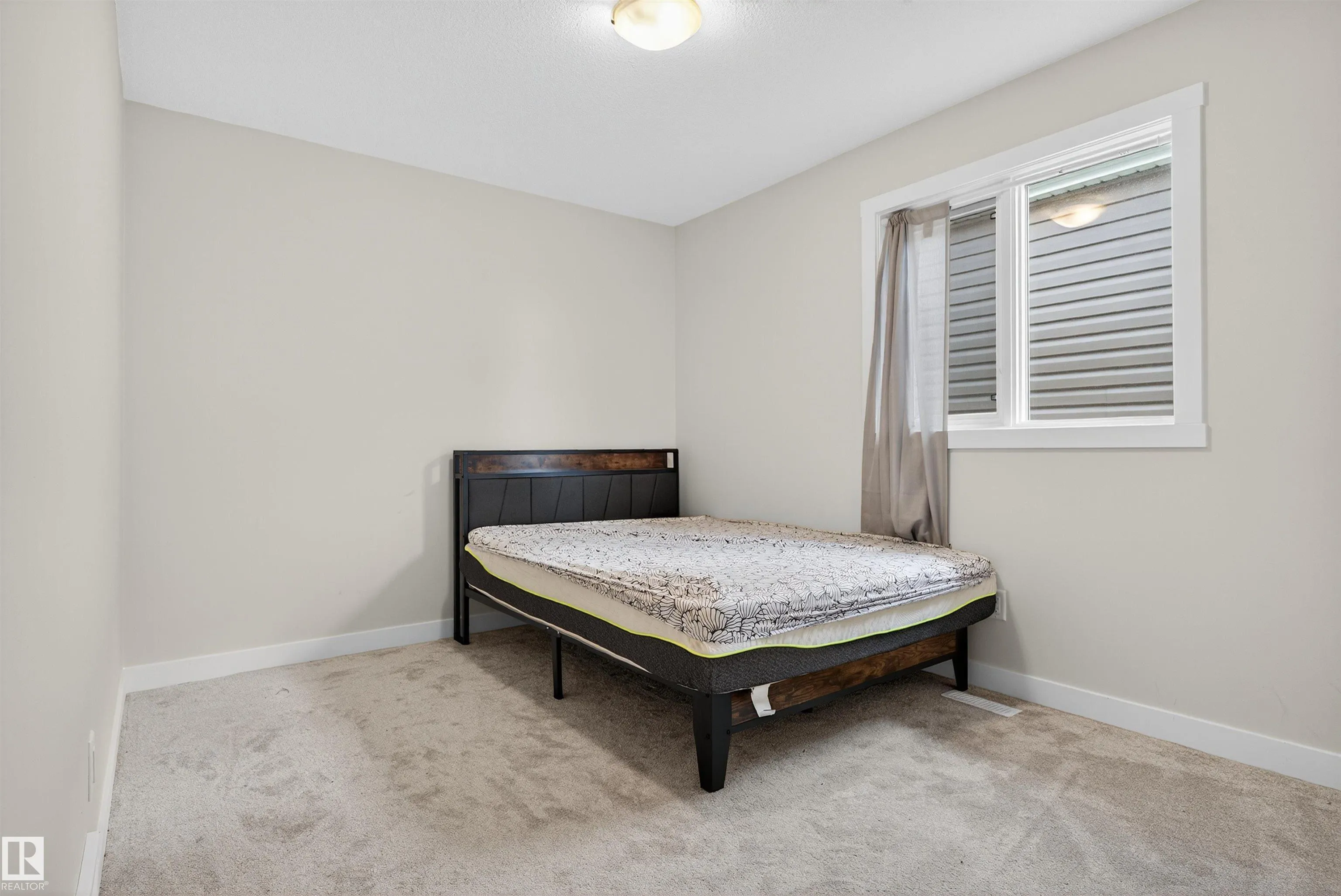 20806 19A Avenue