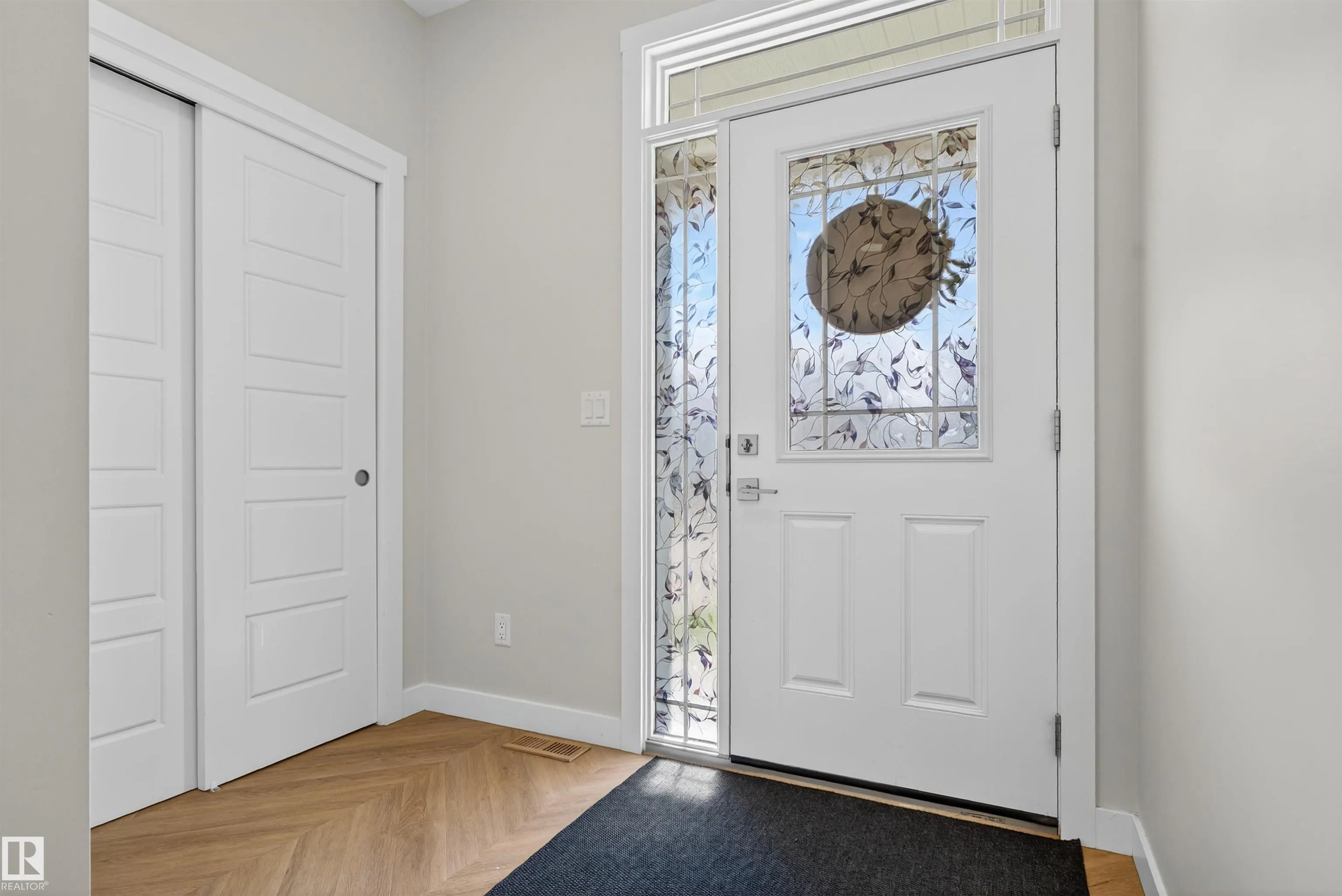 20806 19A Avenue