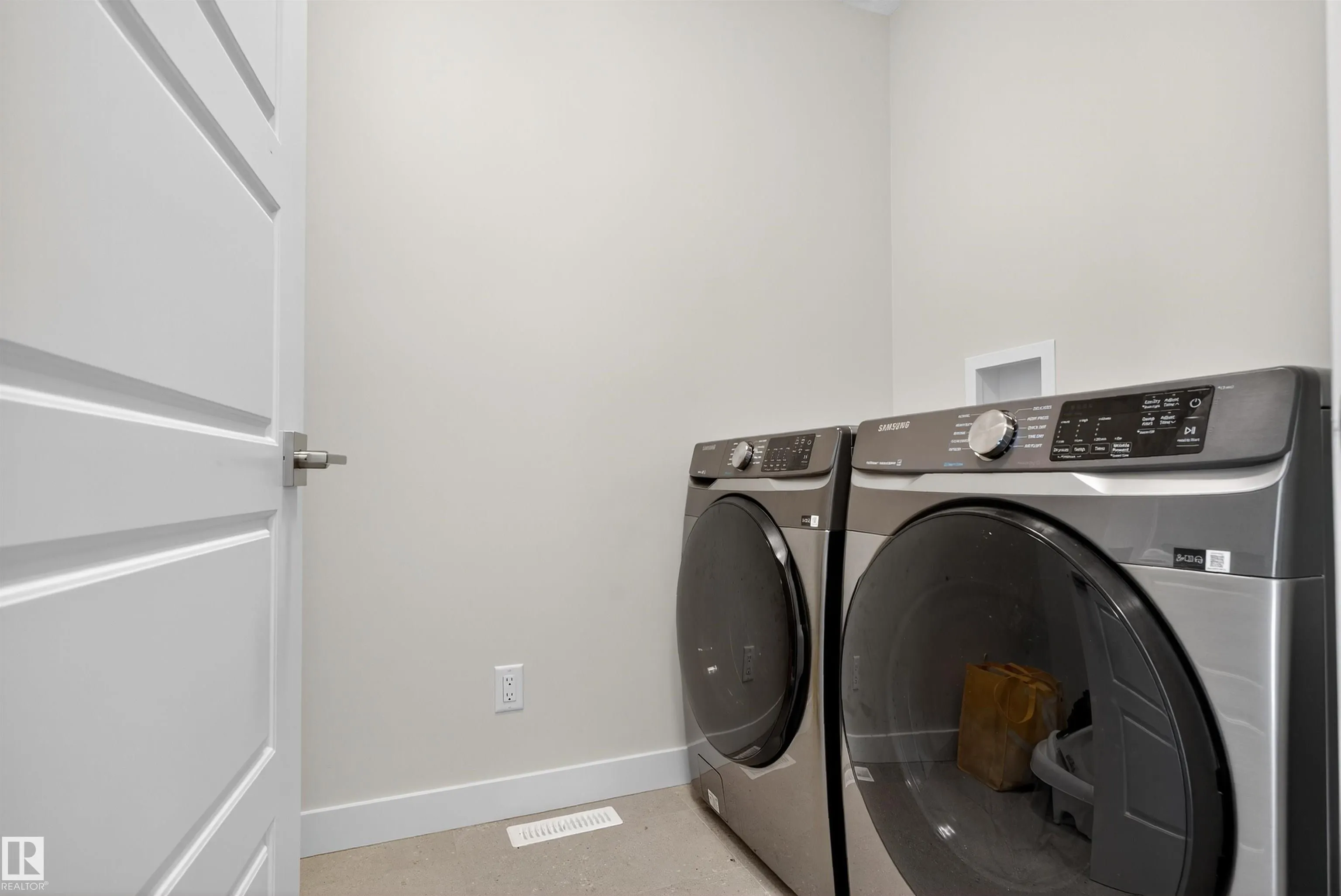 20806 19A Avenue