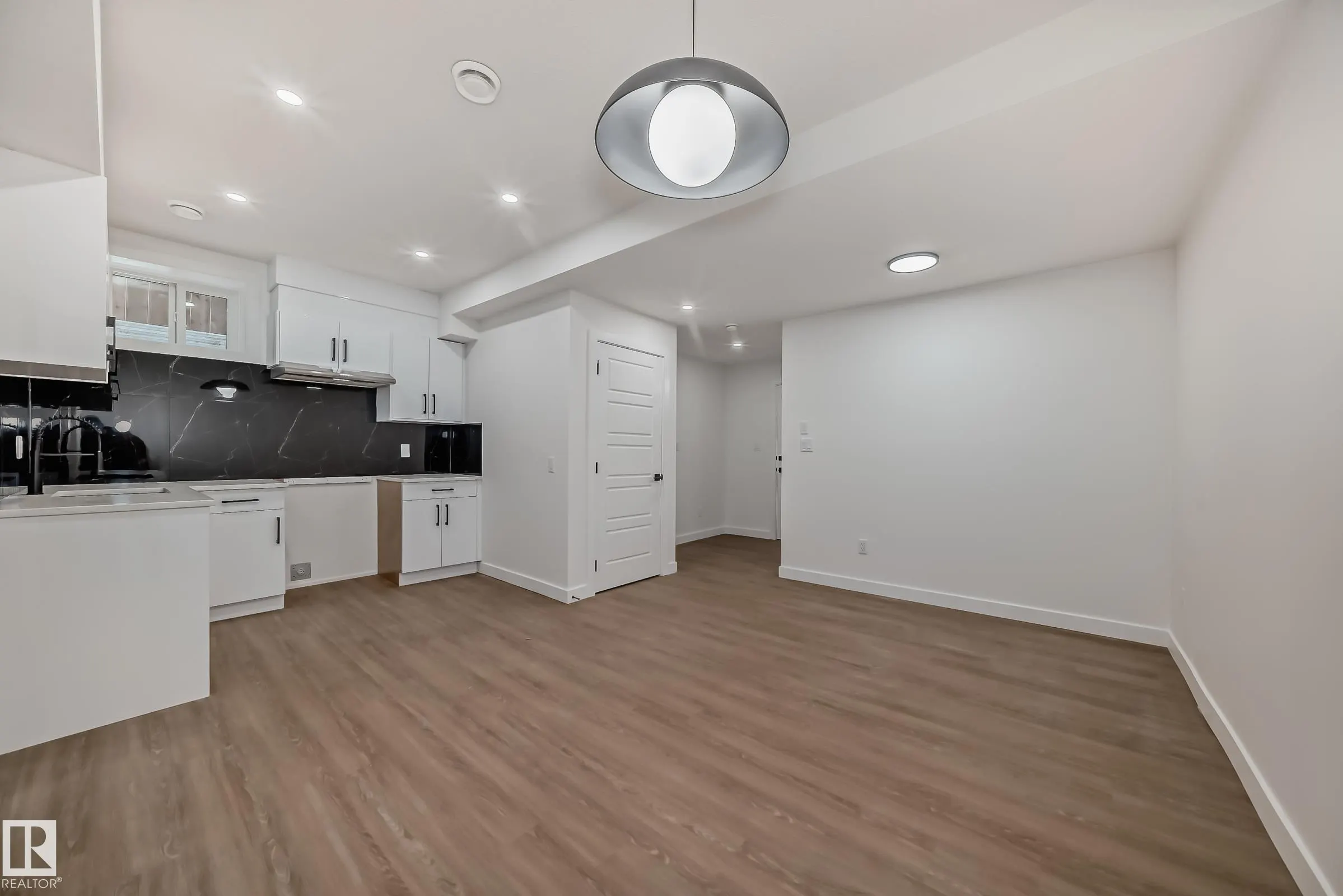 12122 43 Street