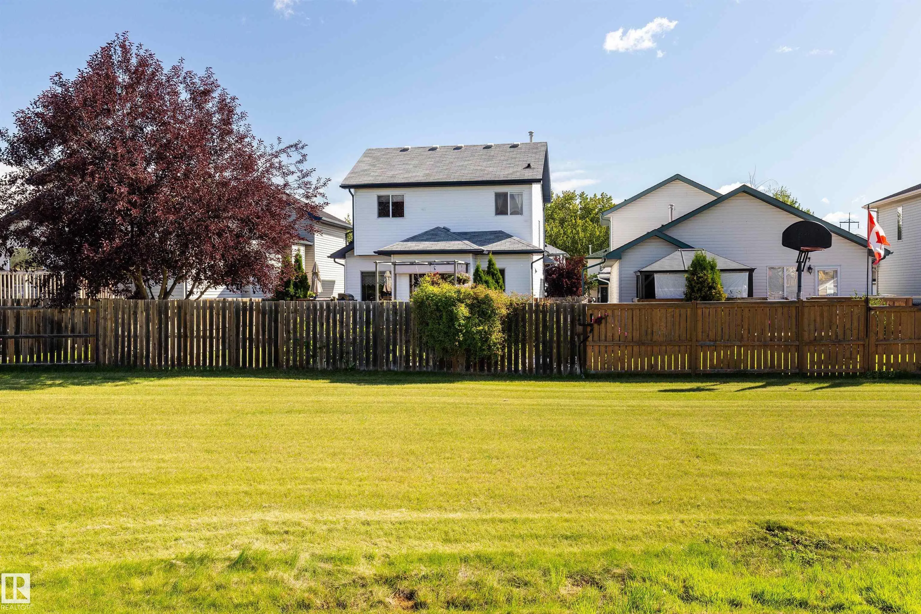 18 GRAYRIDGE Bay