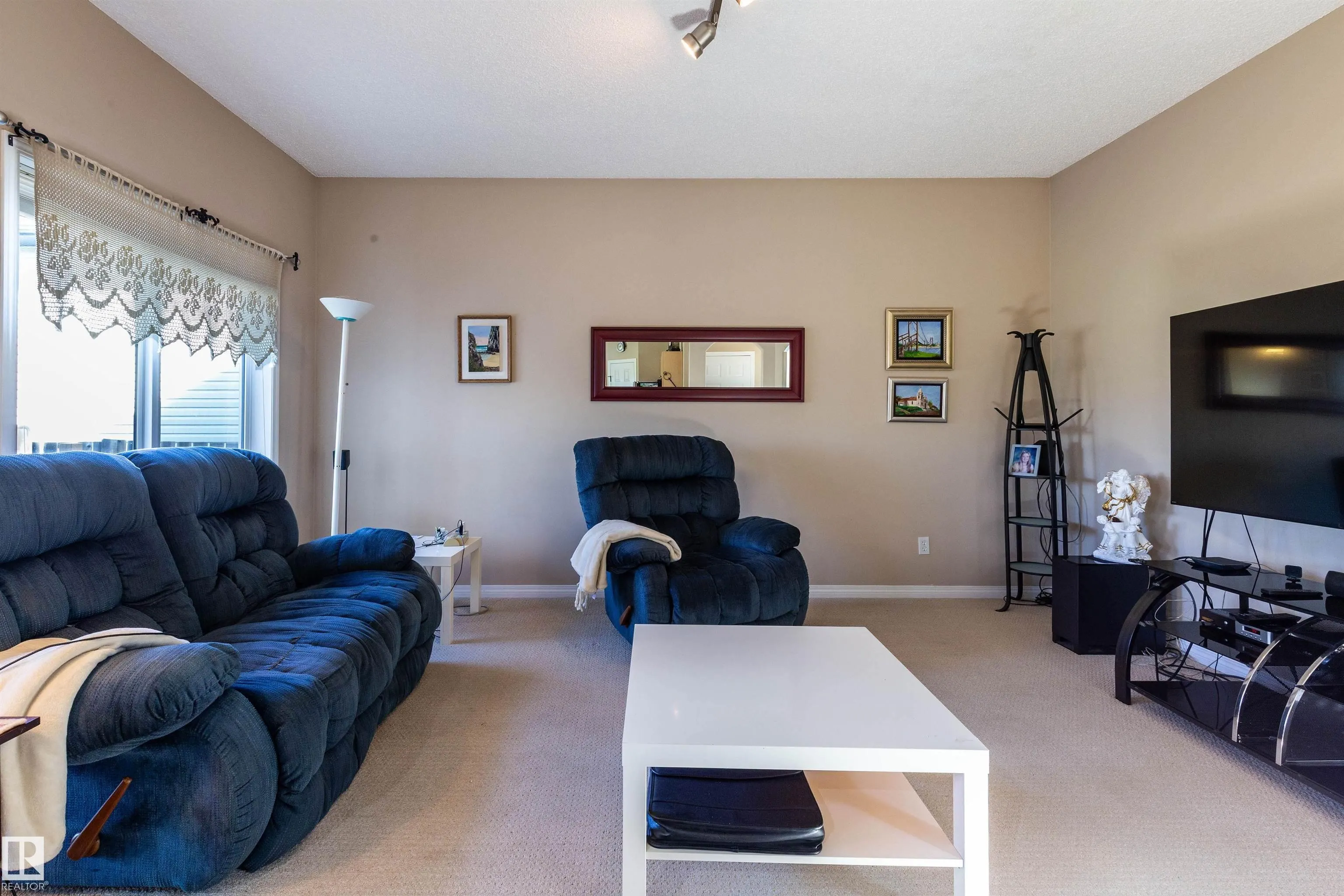 18 GRAYRIDGE Bay