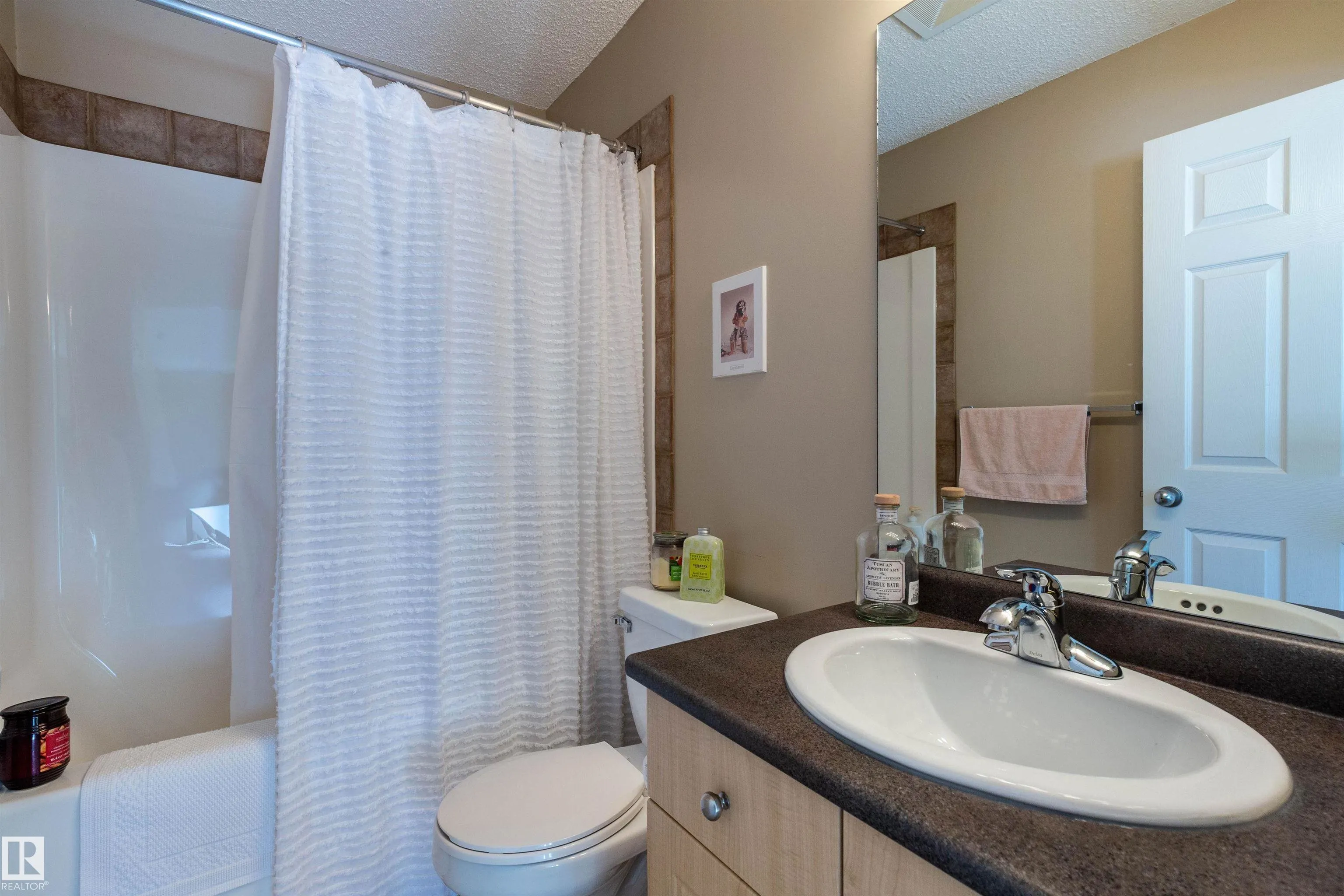 18 GRAYRIDGE Bay