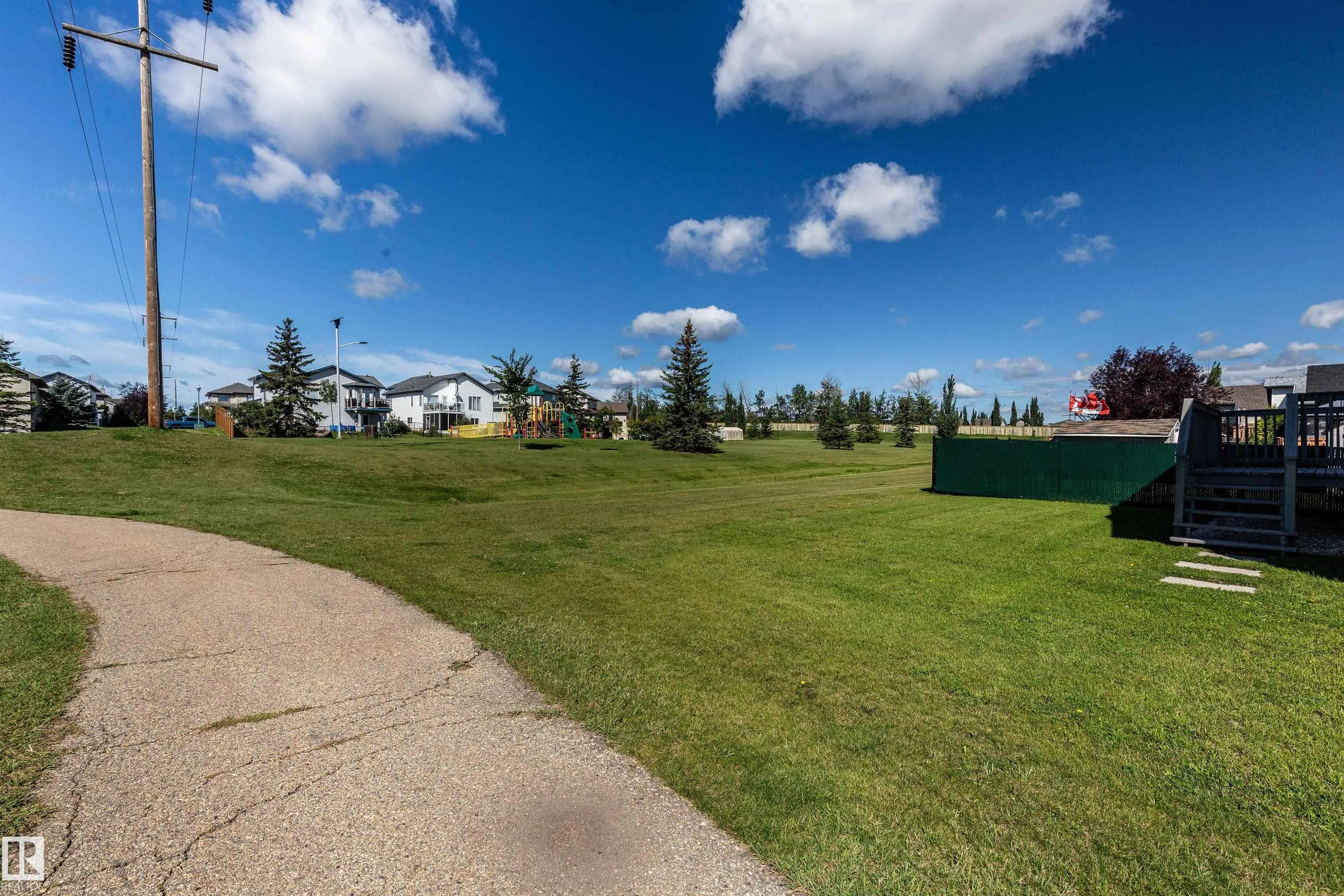 18 GRAYRIDGE Bay