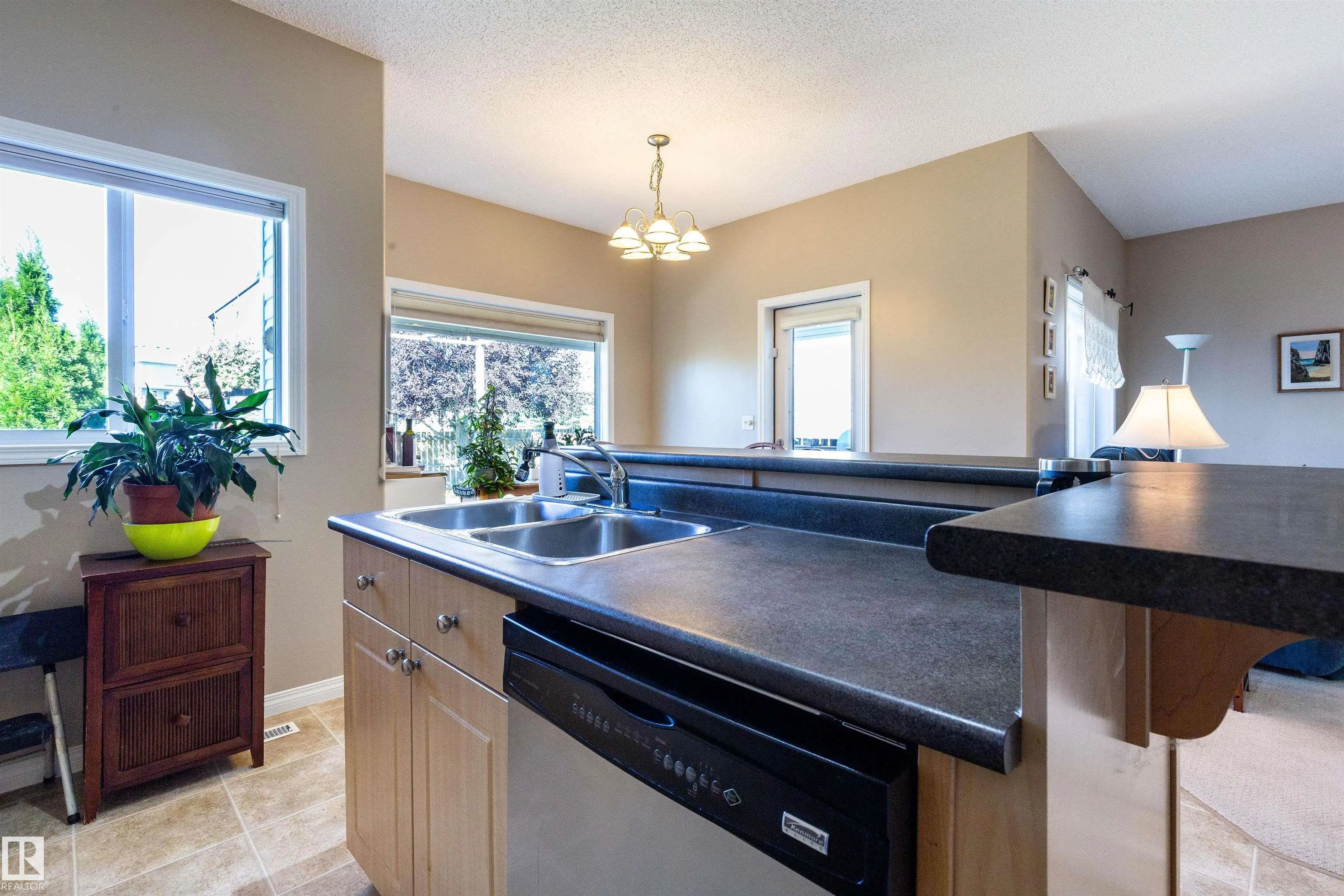 18 GRAYRIDGE Bay
