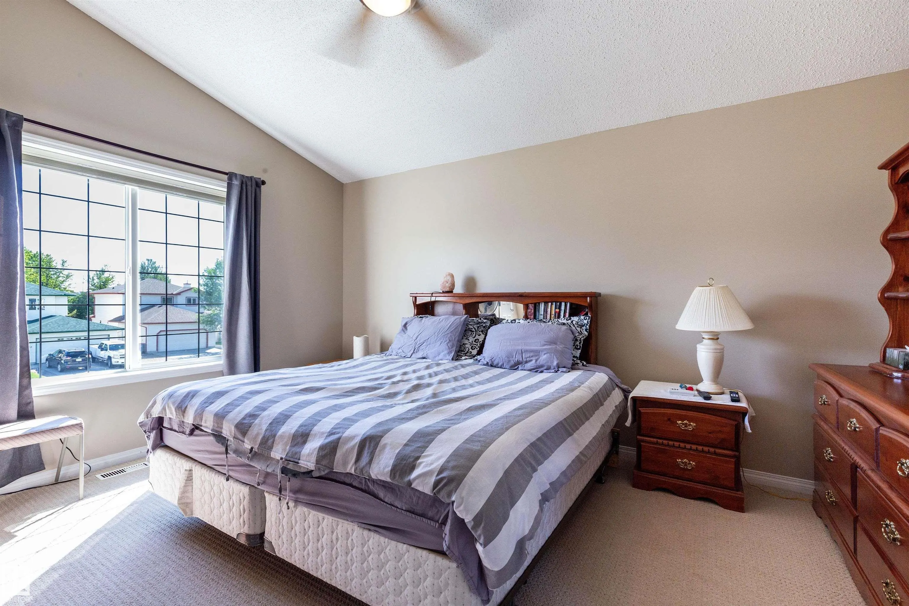 18 GRAYRIDGE Bay