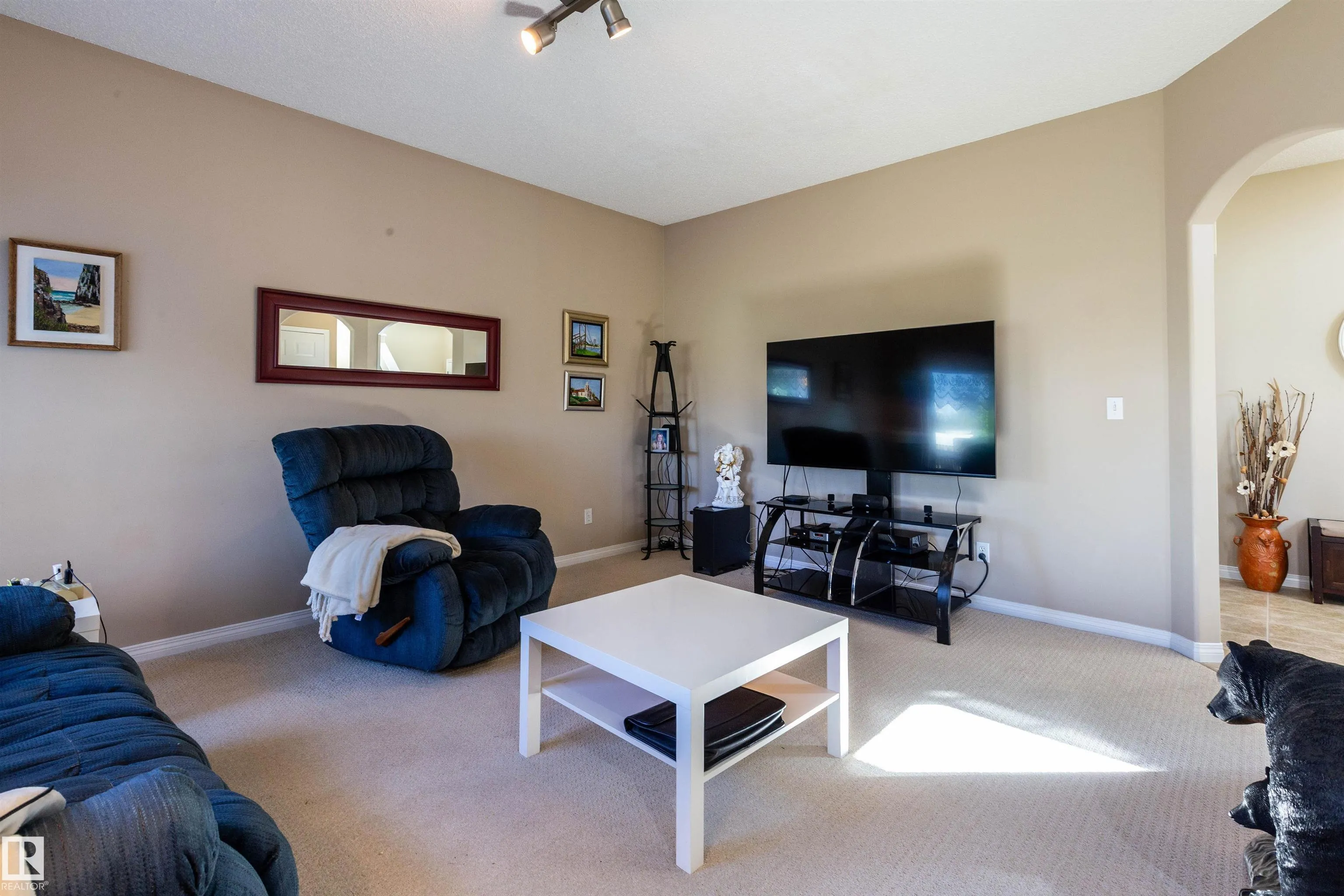 18 GRAYRIDGE Bay