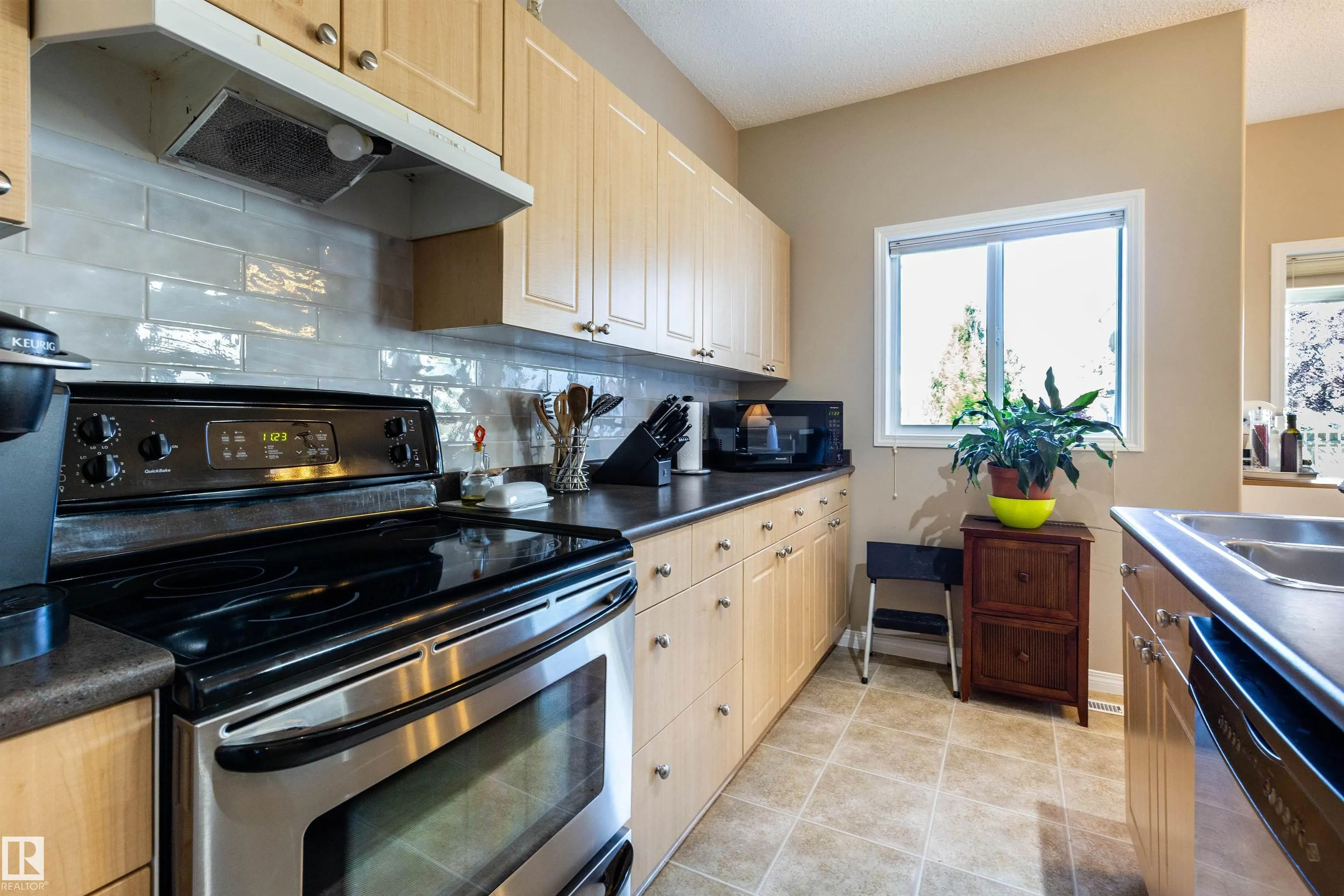 18 GRAYRIDGE Bay