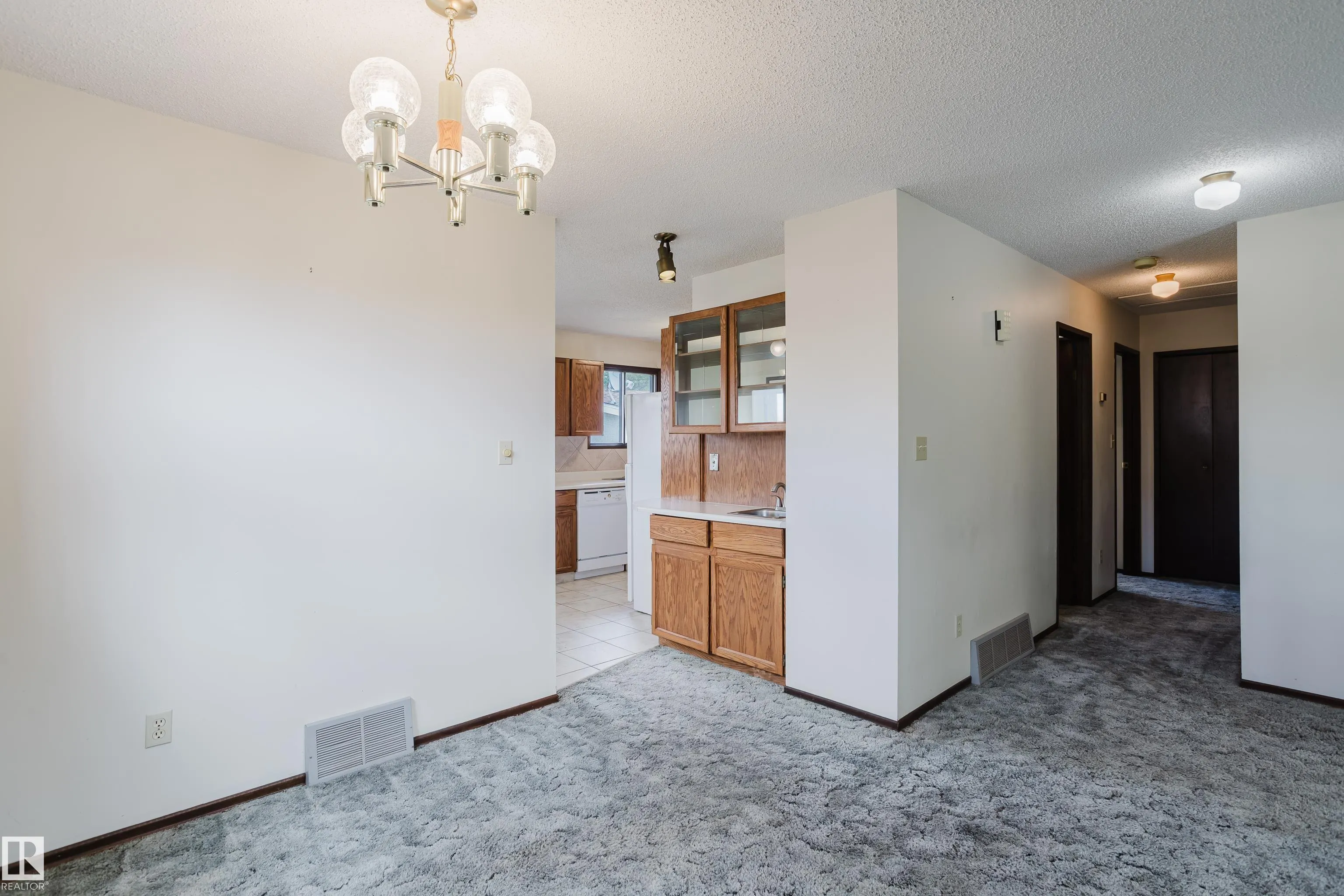 15206 103 Avenue