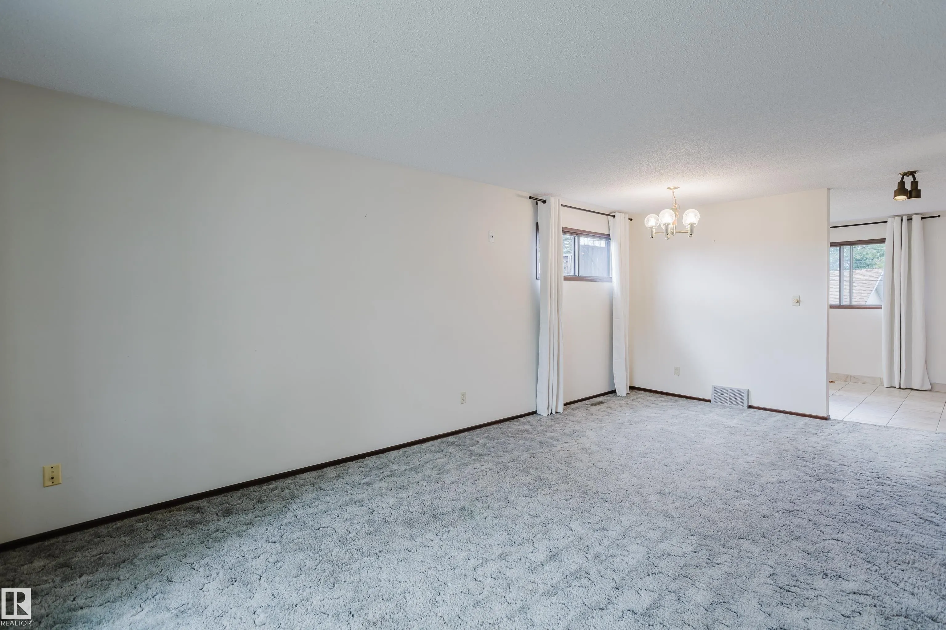 15206 103 Avenue