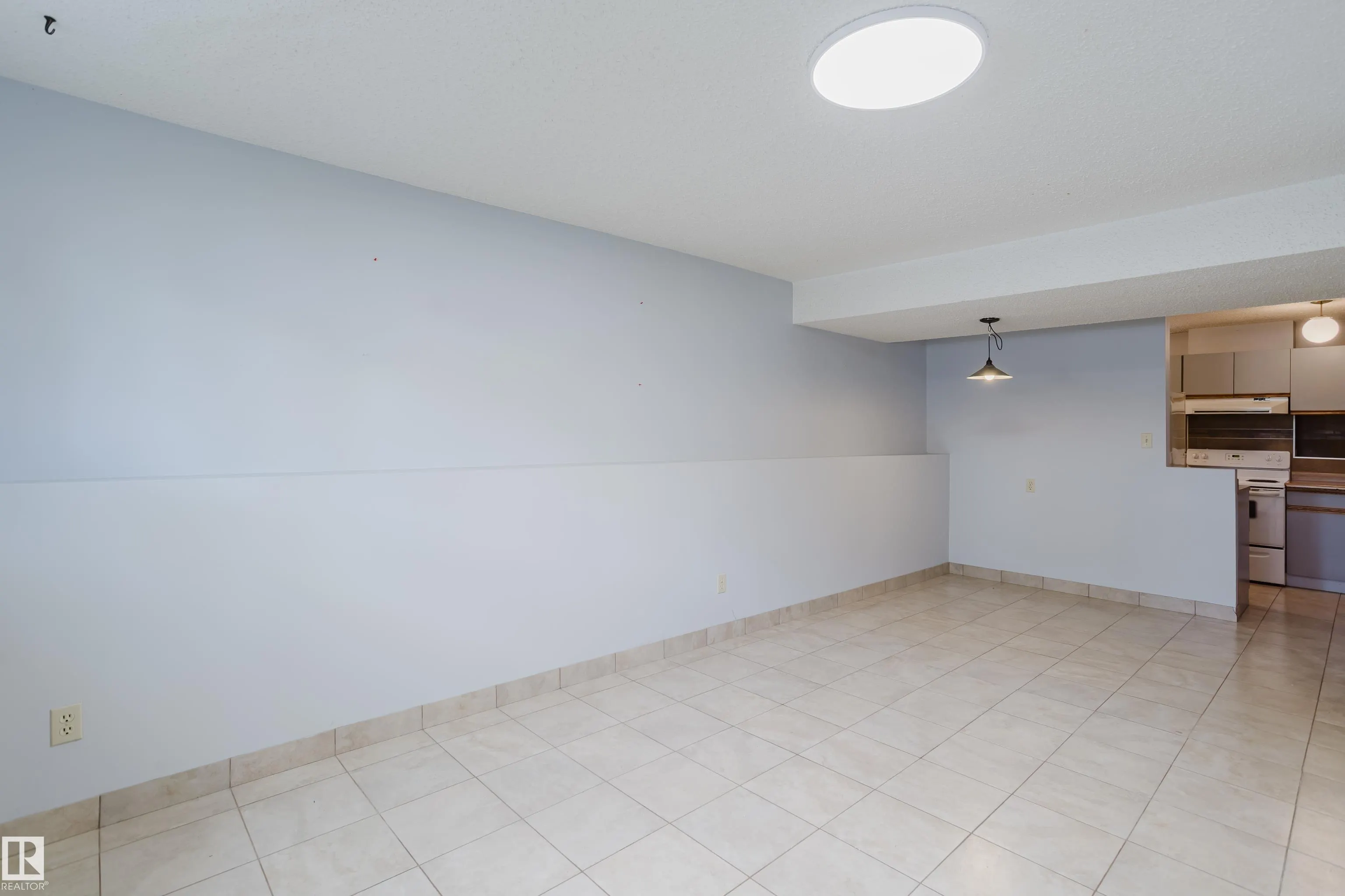 15206 103 Avenue