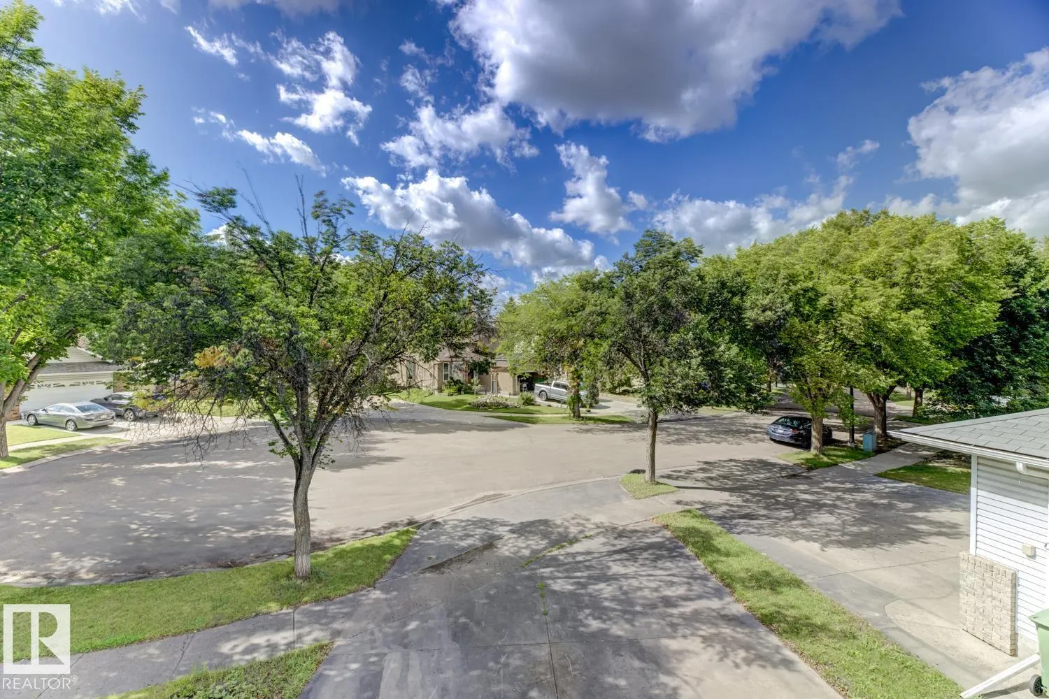 11 AINSLEY Place