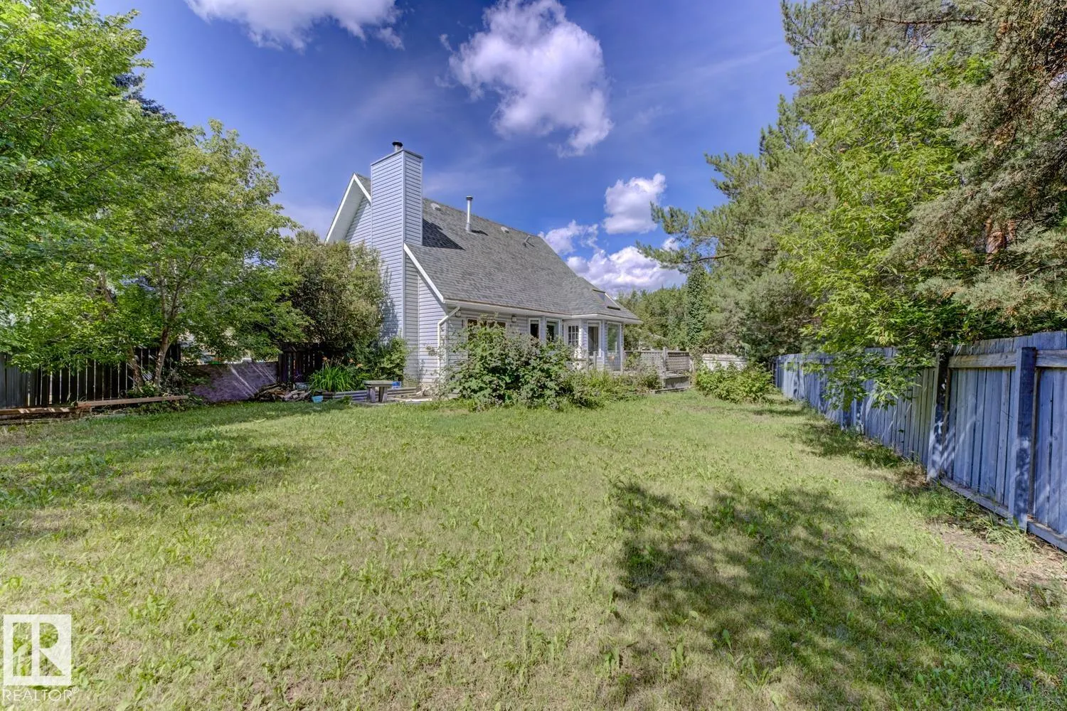 11 AINSLEY Place
