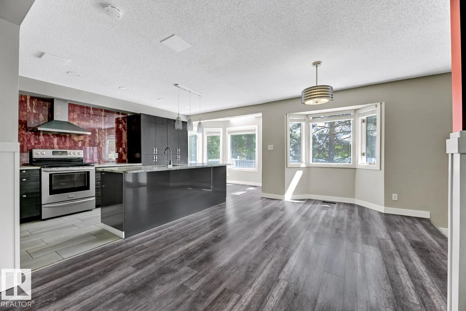 11 AINSLEY Place