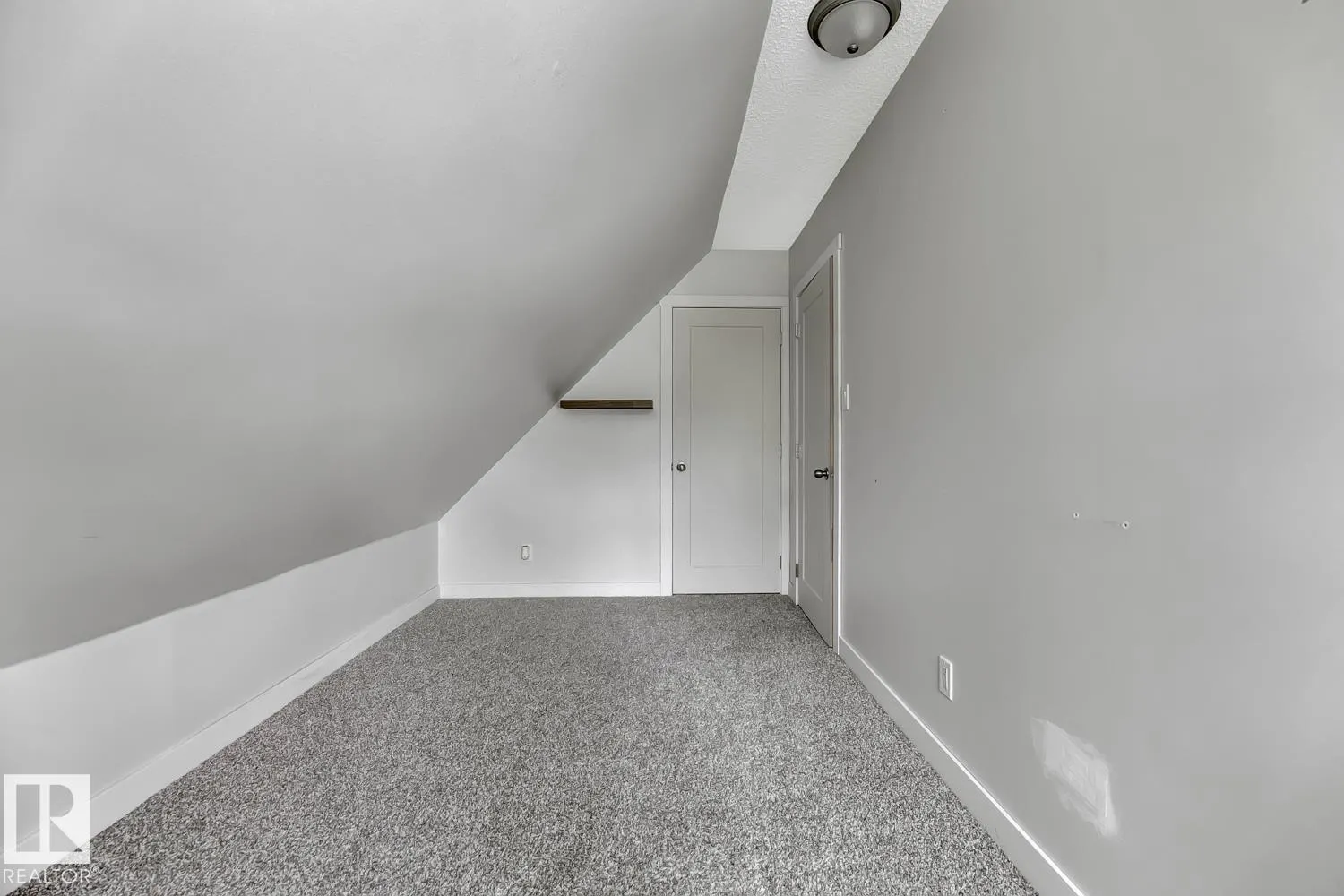 11 AINSLEY Place