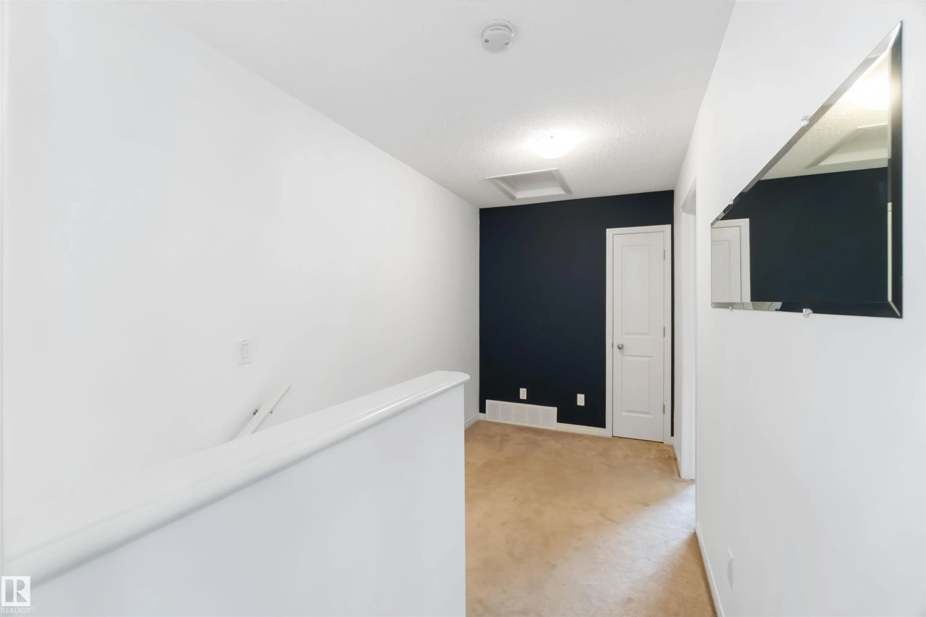 460 HEMINGWAY Road