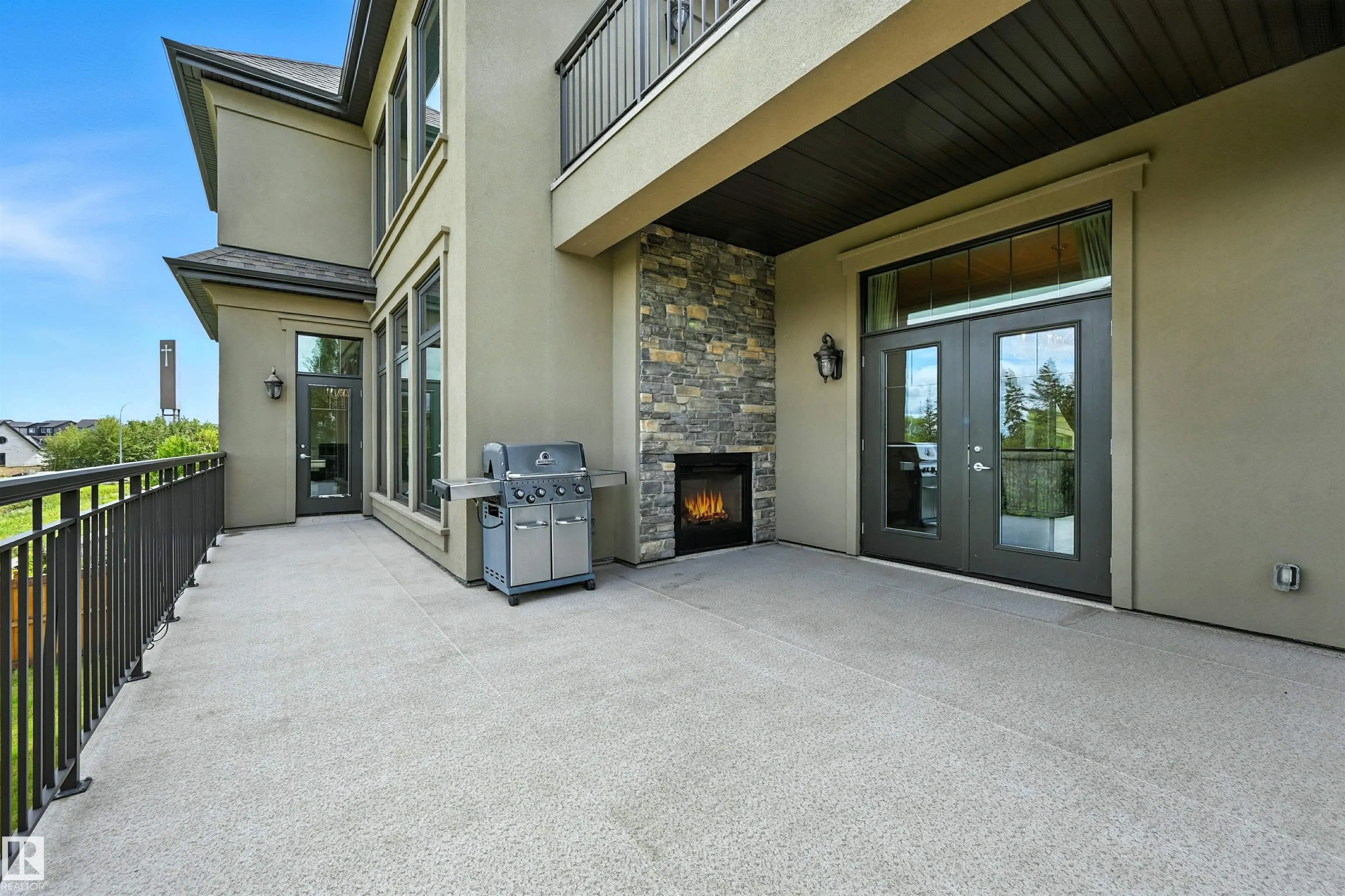 631 HOWATT Drive