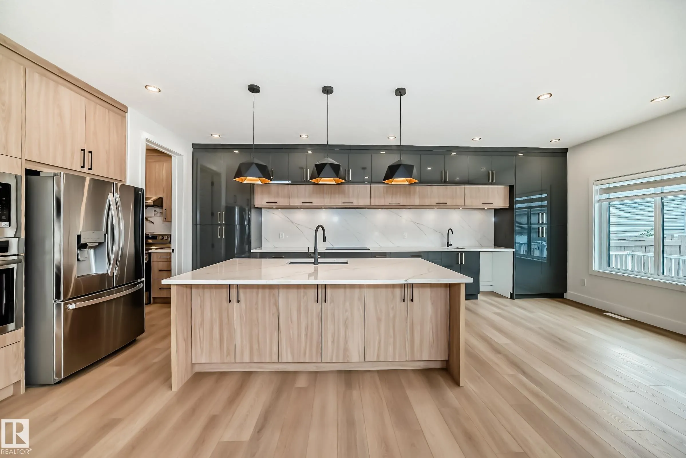 100 RUE MONETTE