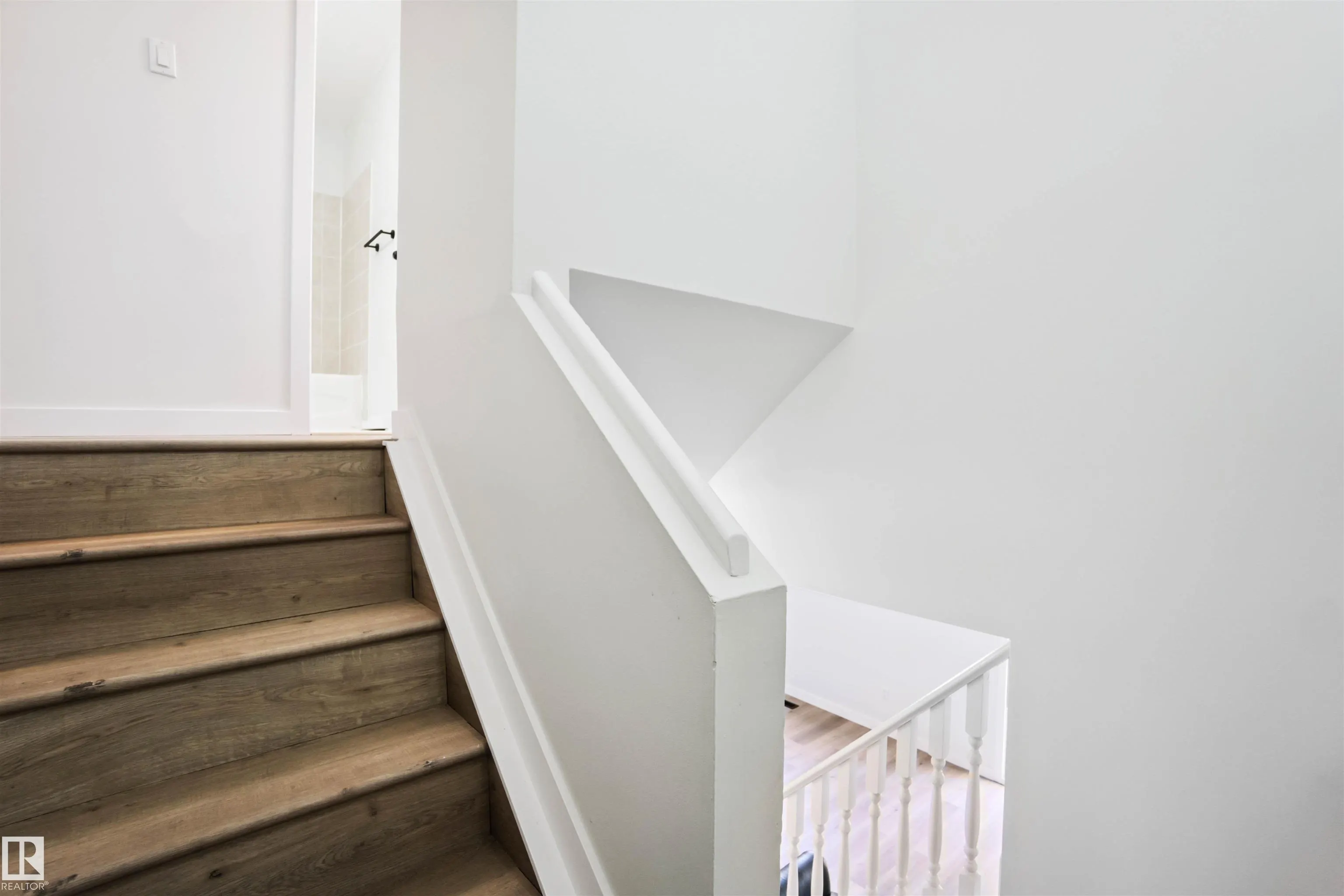 1096 MILLBOURNE