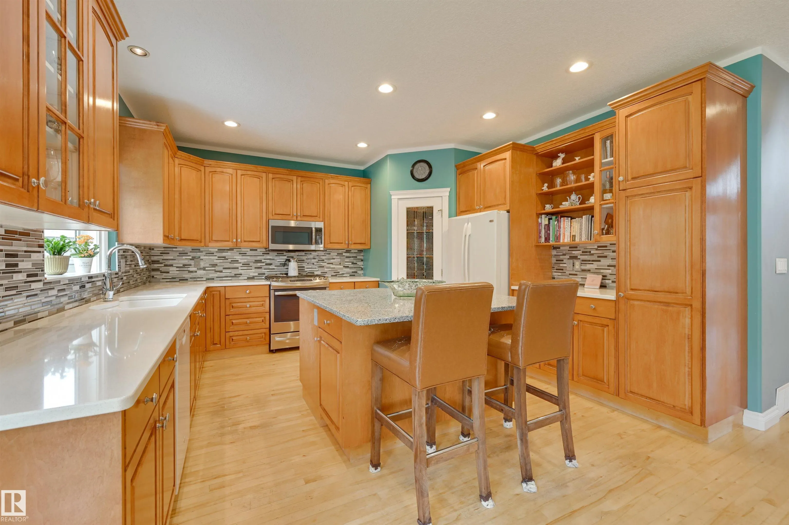 81 DECHENE Road