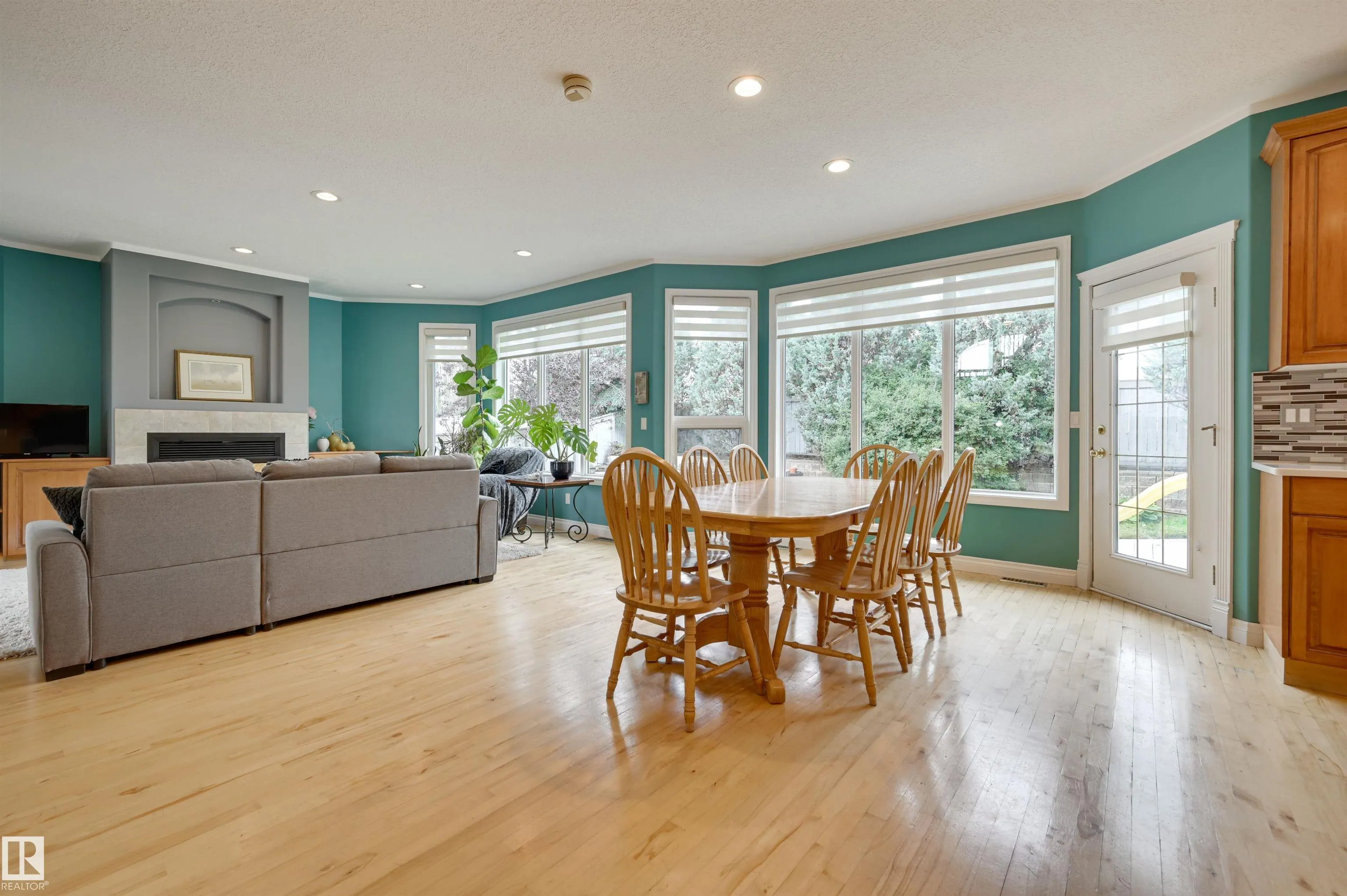 81 DECHENE Road