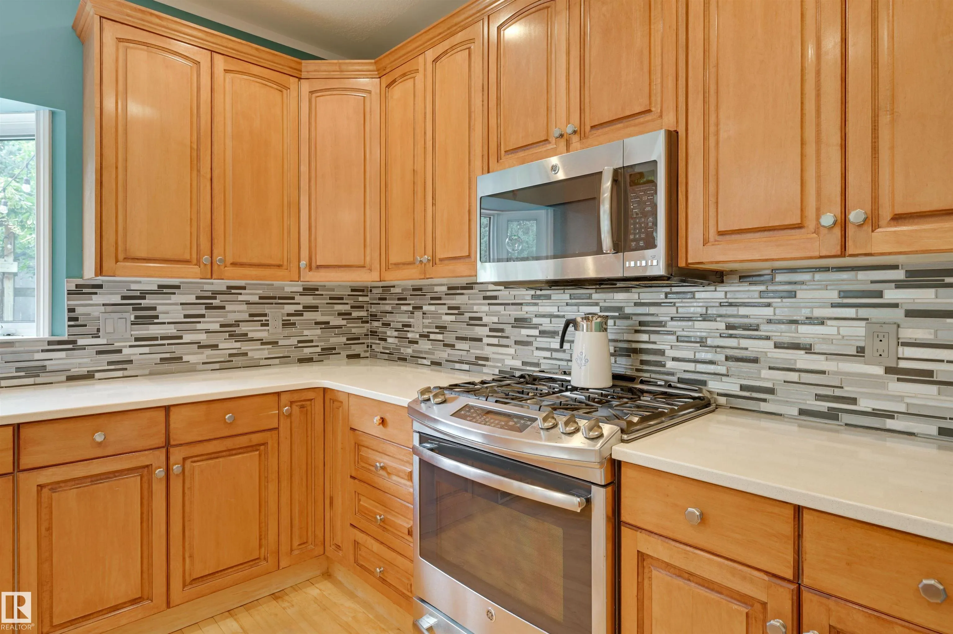 81 DECHENE Road