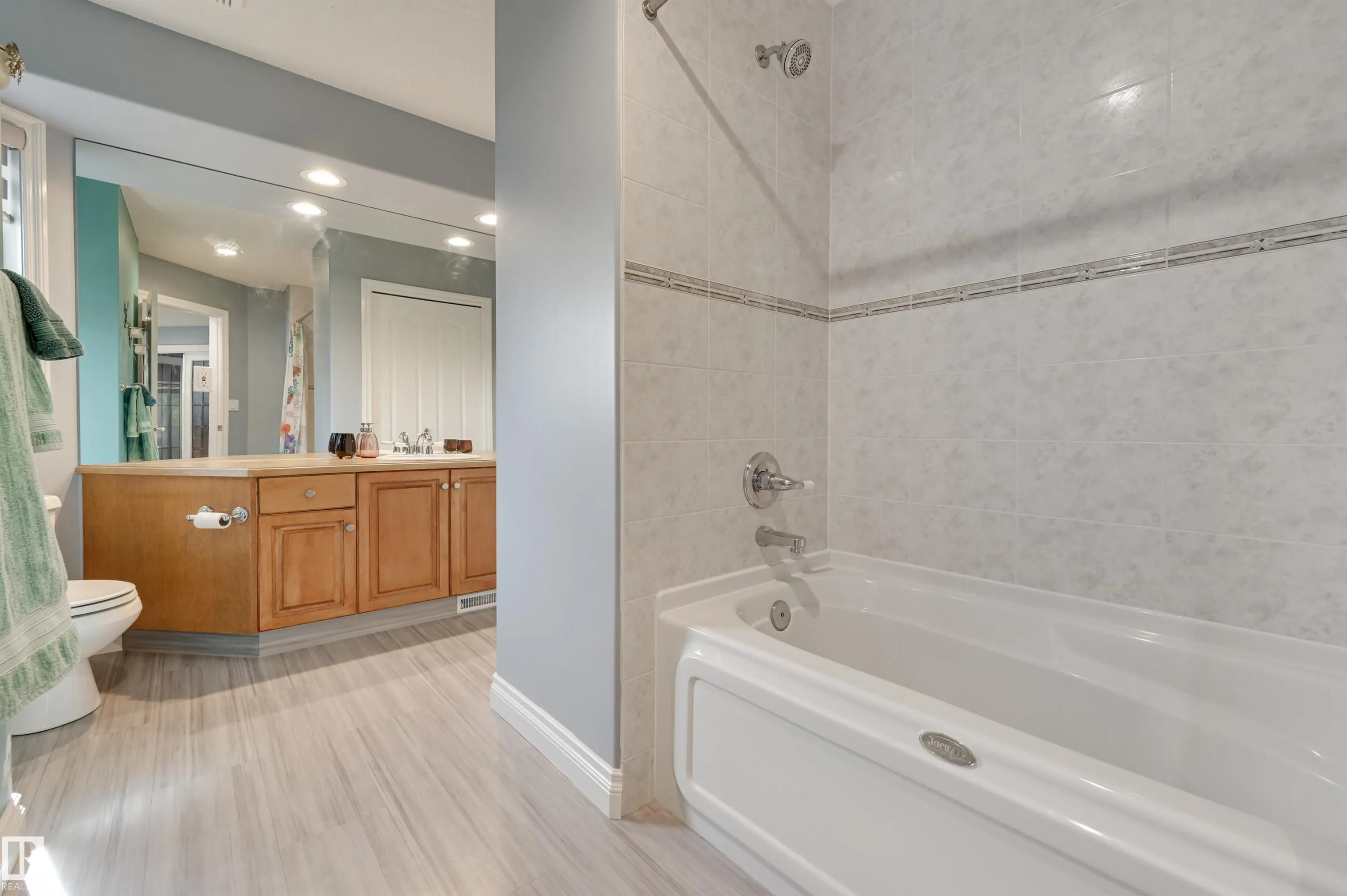 81 DECHENE Road