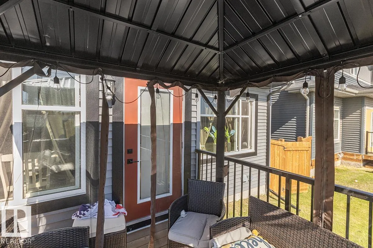 1154 GOLDFINCH Crescent