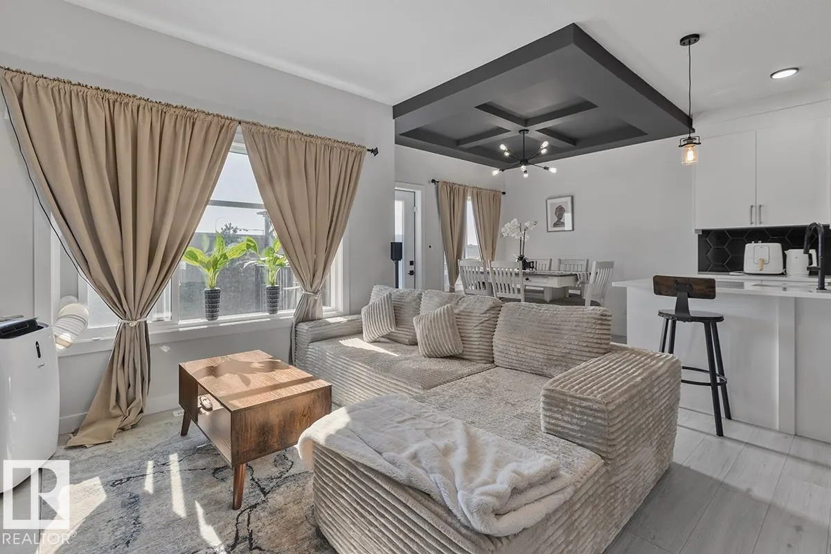 1154 GOLDFINCH Crescent