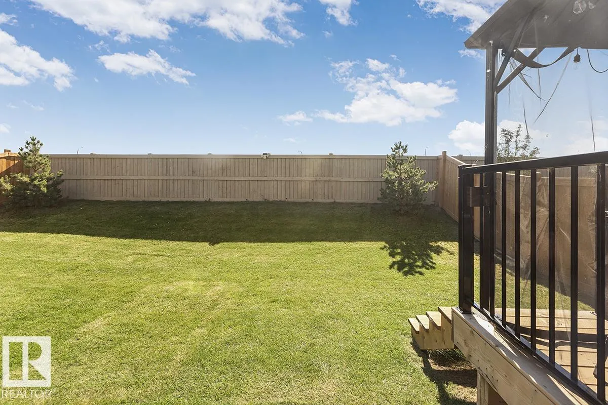 1154 GOLDFINCH Crescent