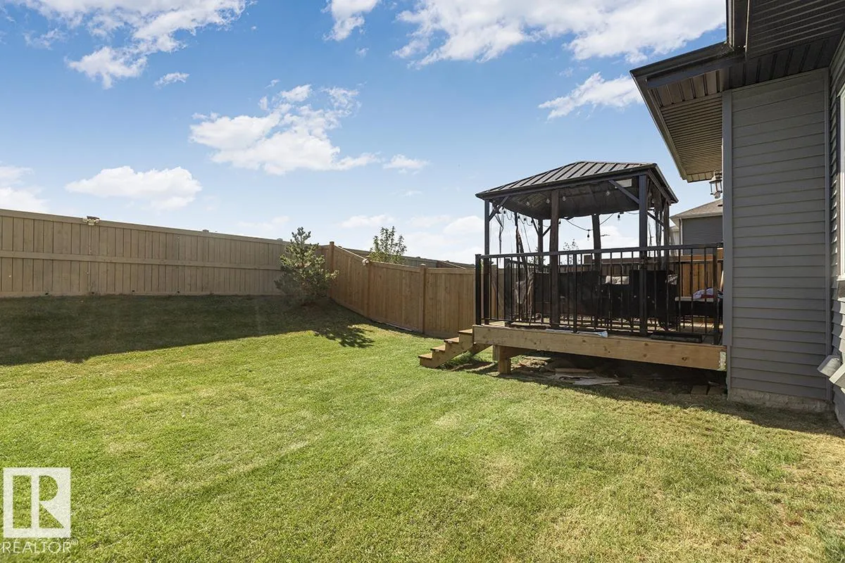 1154 GOLDFINCH Crescent