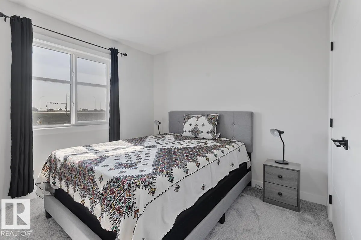 1154 GOLDFINCH Crescent