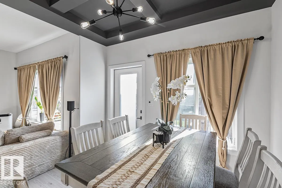 1154 GOLDFINCH Crescent