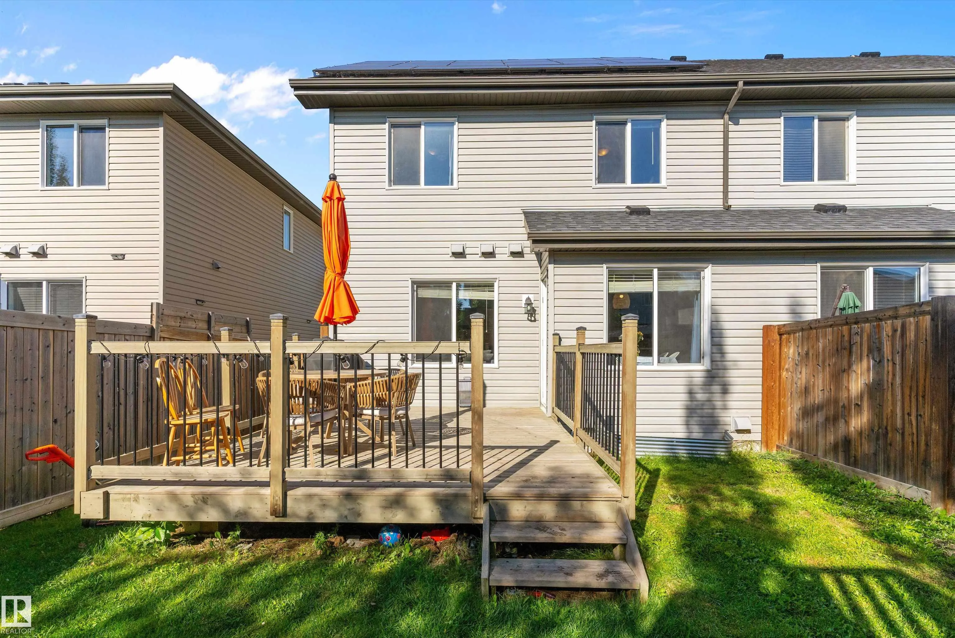 5813 64 ST