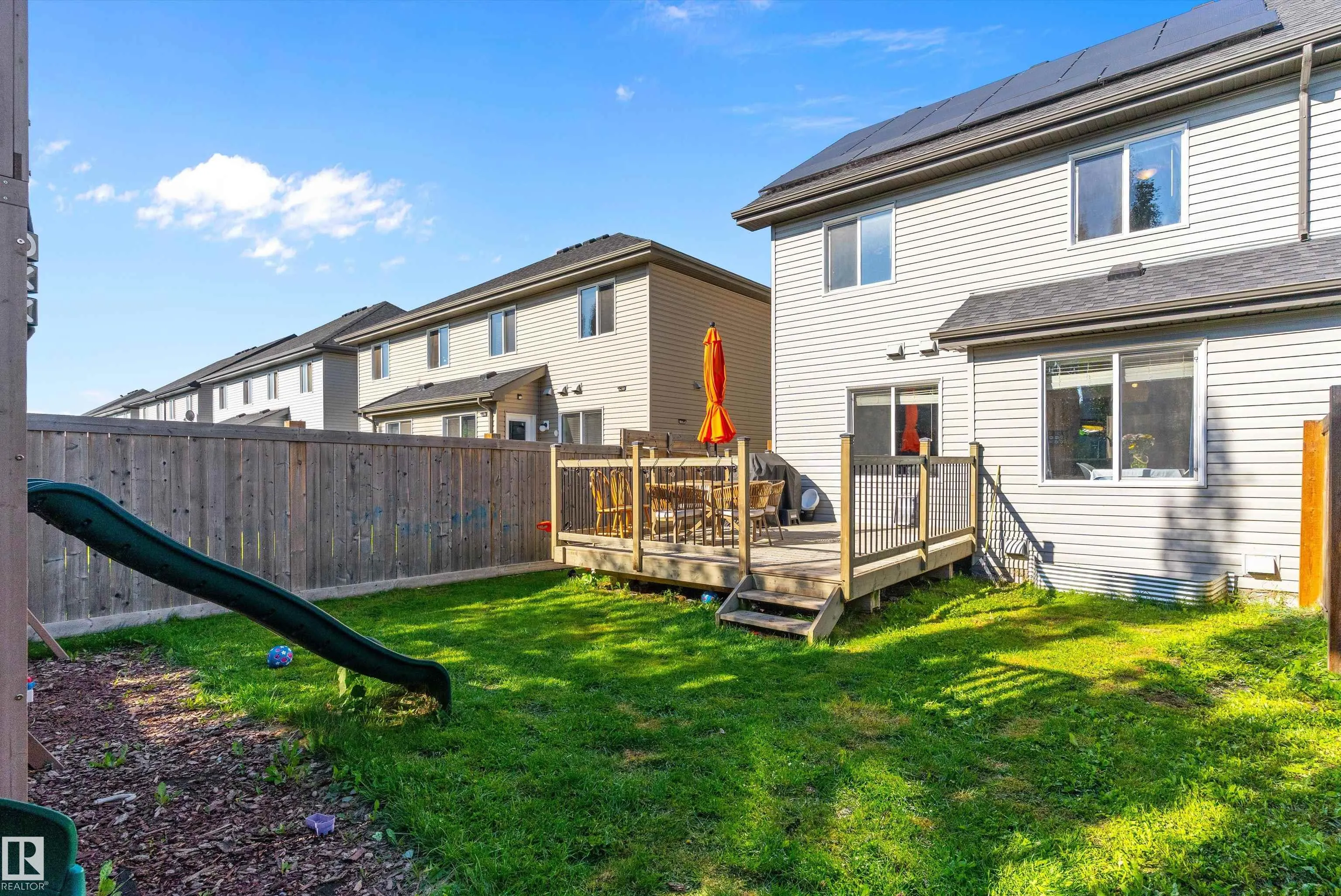 5813 64 ST