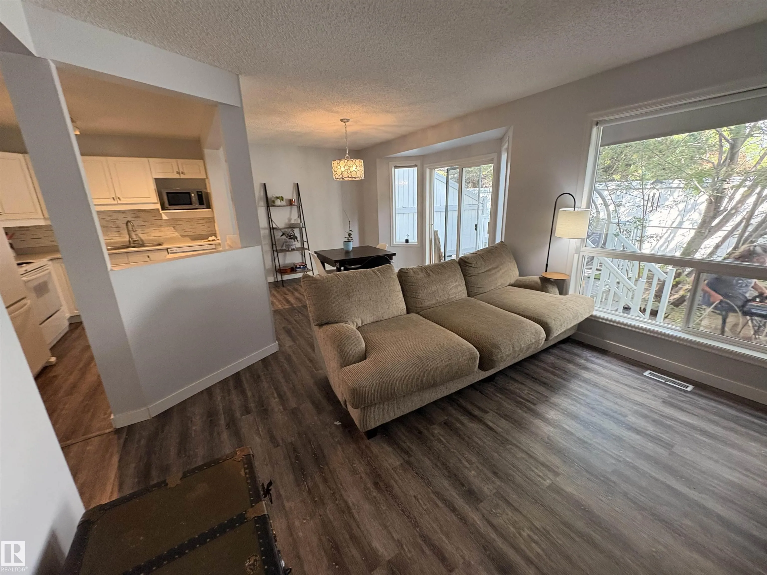 3 POIRIER Avenue