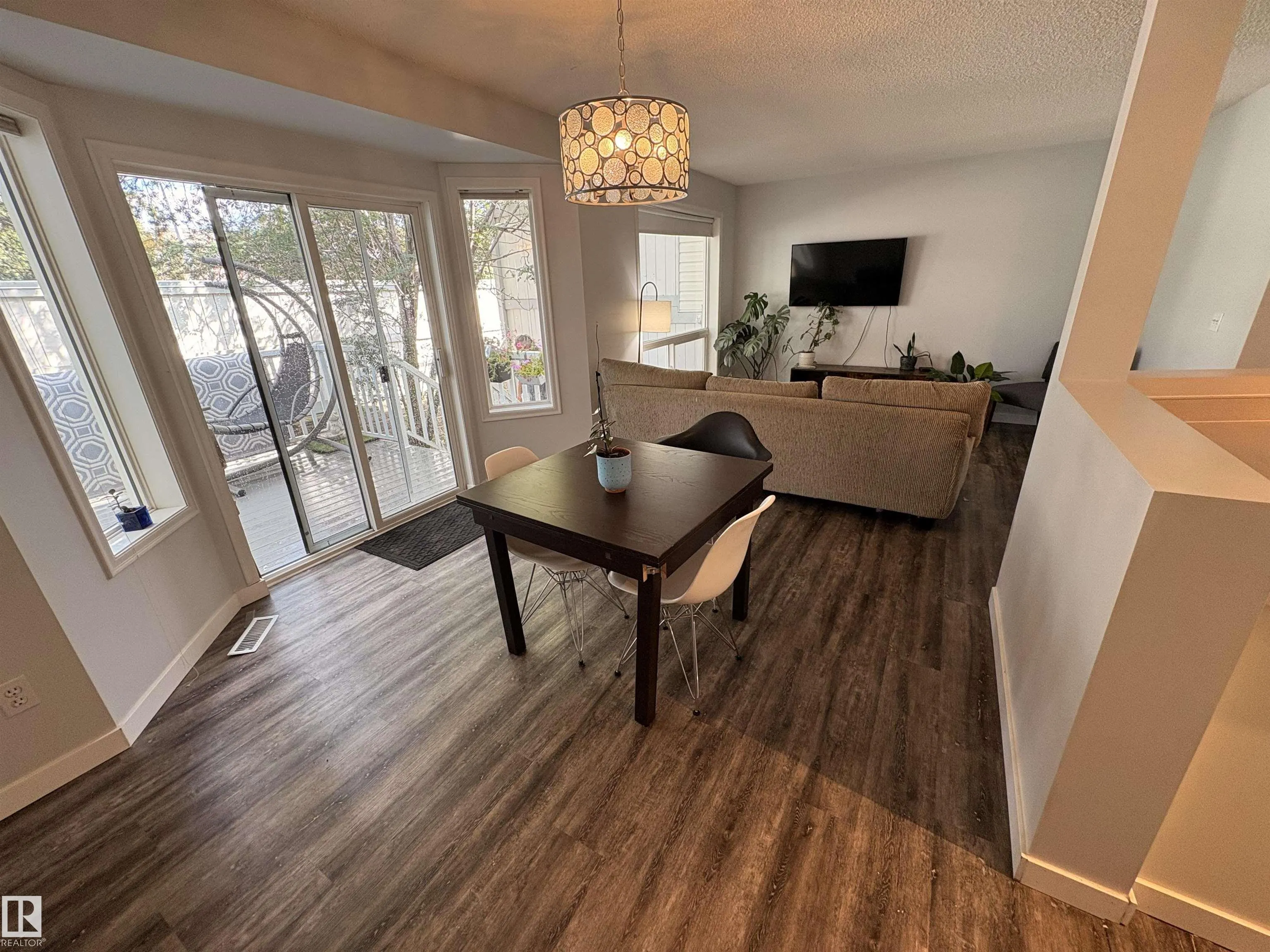 3 POIRIER Avenue