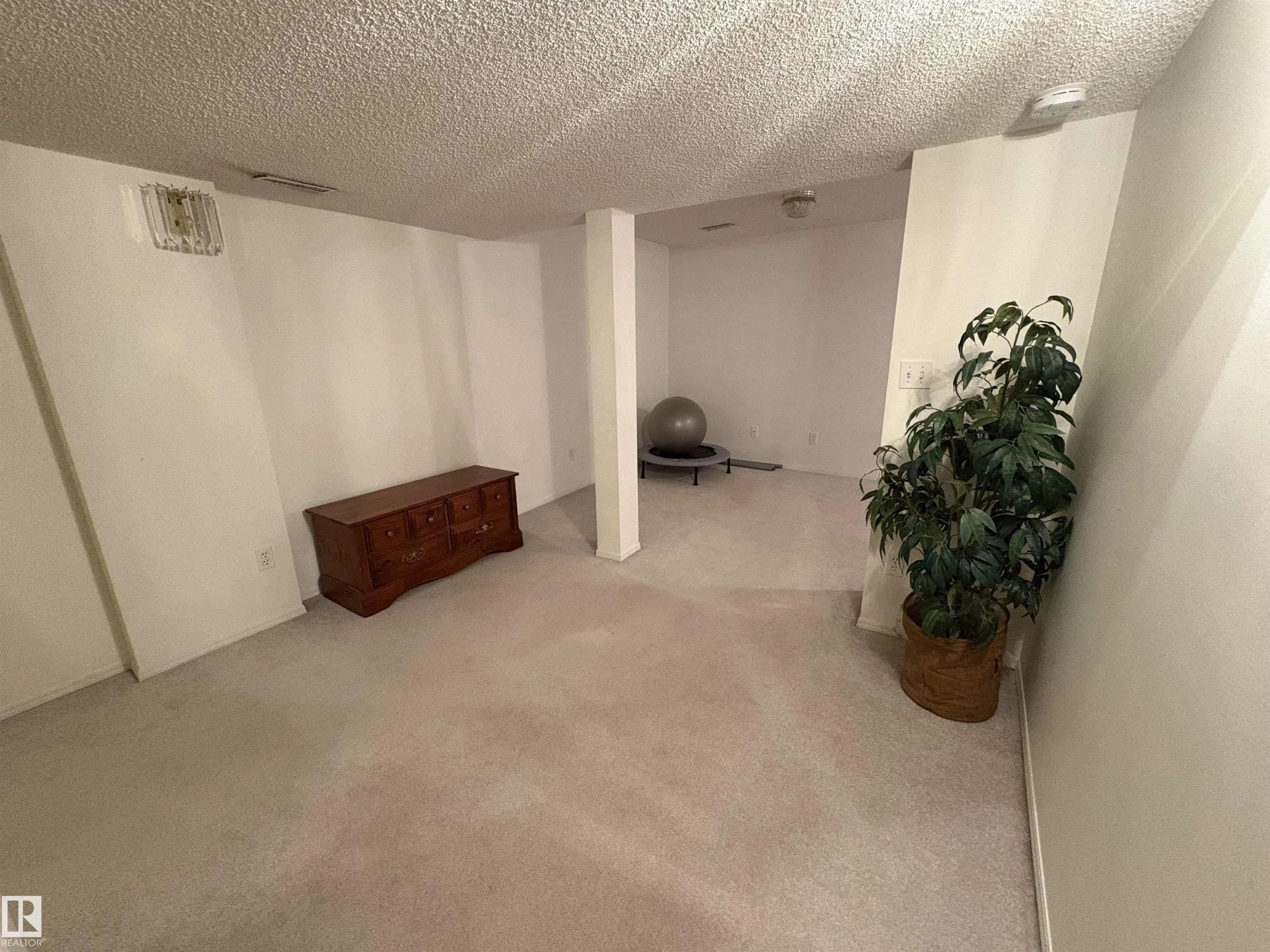 3 POIRIER Avenue